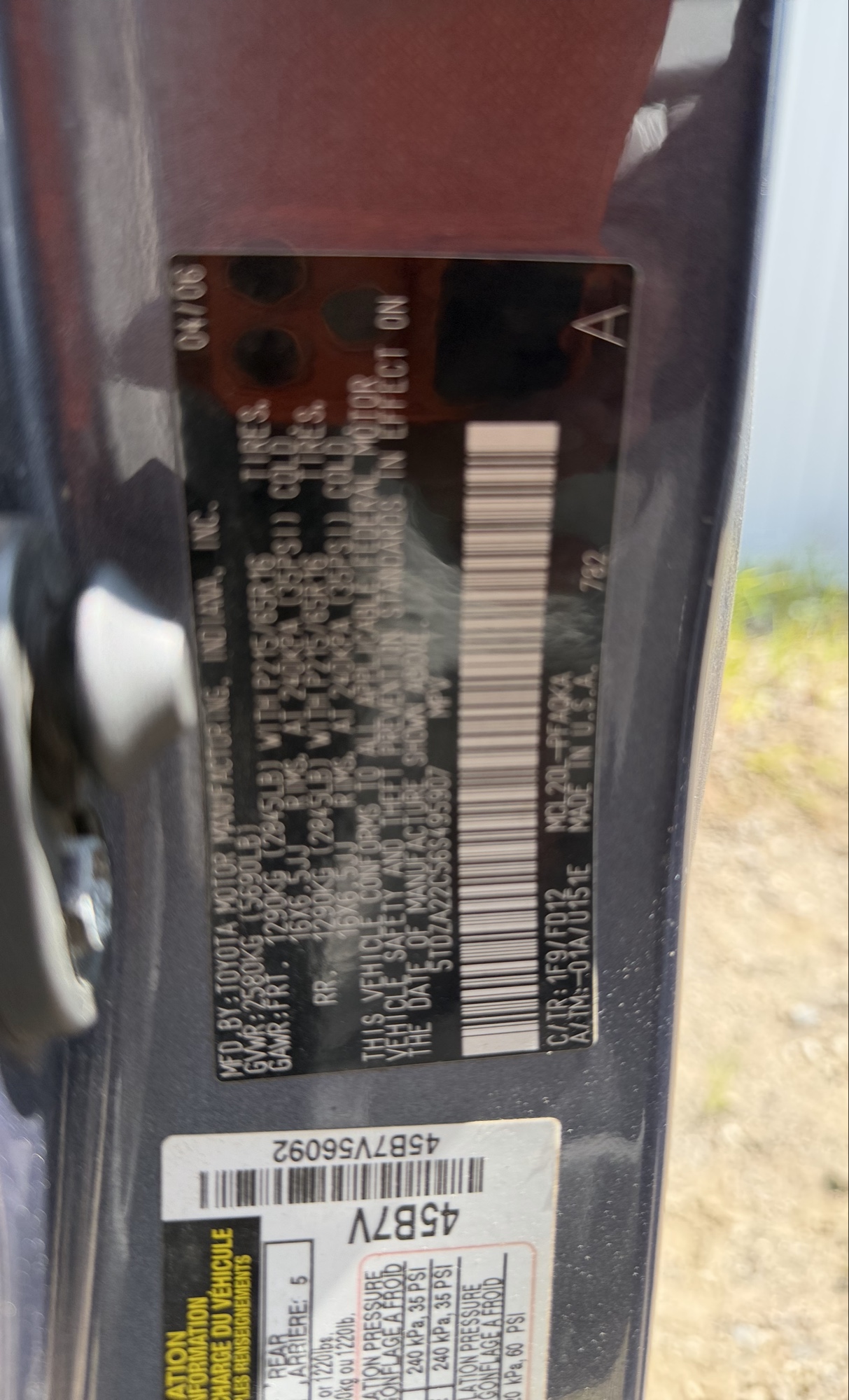 2006 toyota sienna xle with 230312 miles for sale near elk-river, minnesota 106332_47_door_vin_sticker.jpg