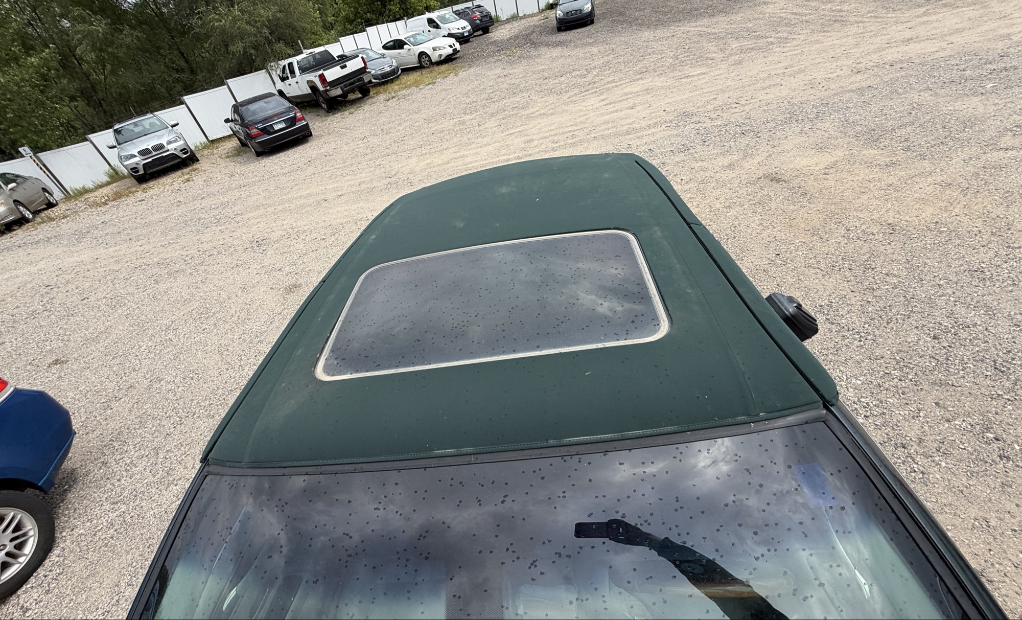 2003 lincoln town-car signature with 110292 miles for sale near elk-river, minnesota 106334_11_roof.jpg