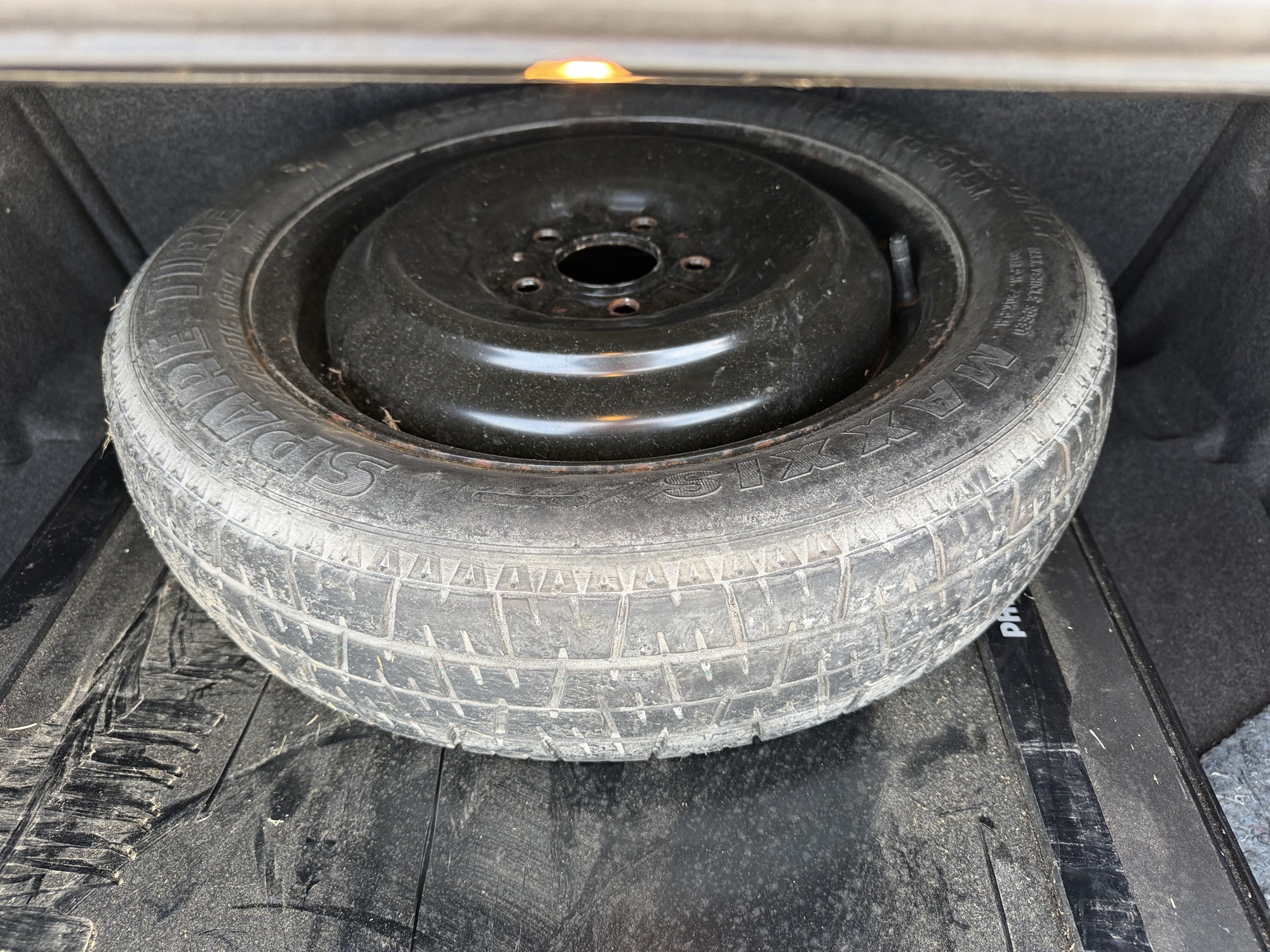 2012 ford fusion sel with 222690 miles for sale near elk-river, minnesota 106337_27_spare_tire.jpg
