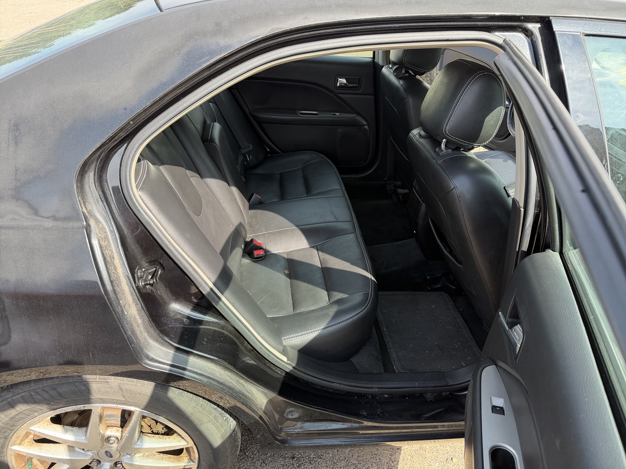 2012 ford fusion sel with 222690 miles for sale near elk-river, minnesota 106337_28_pass_rear_seat.jpg