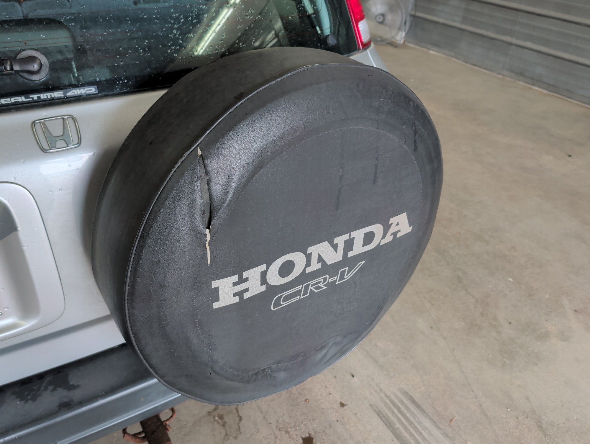 1998 honda cr-v with 122346 miles for sale near elk-river, minnesota 106338_27_spare_tire.jpg