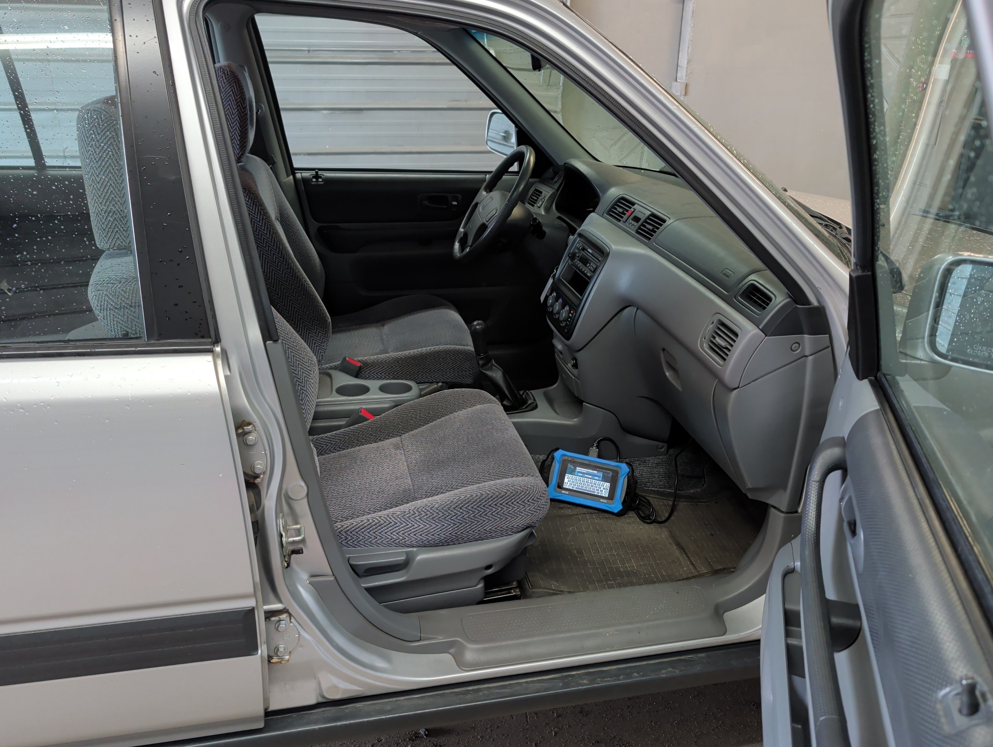 1998 honda cr-v with 122346 miles for sale near elk-river, minnesota 106338_31_passenger_seat.jpg