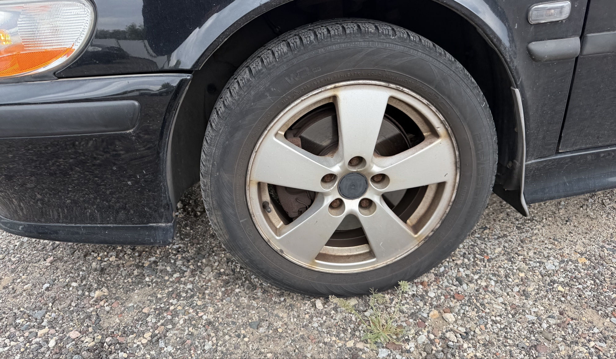 2002 saab 9-3 se-5-door with 195857 miles for sale near elk-river, minnesota 106339_12_drv_front_wheel.jpg