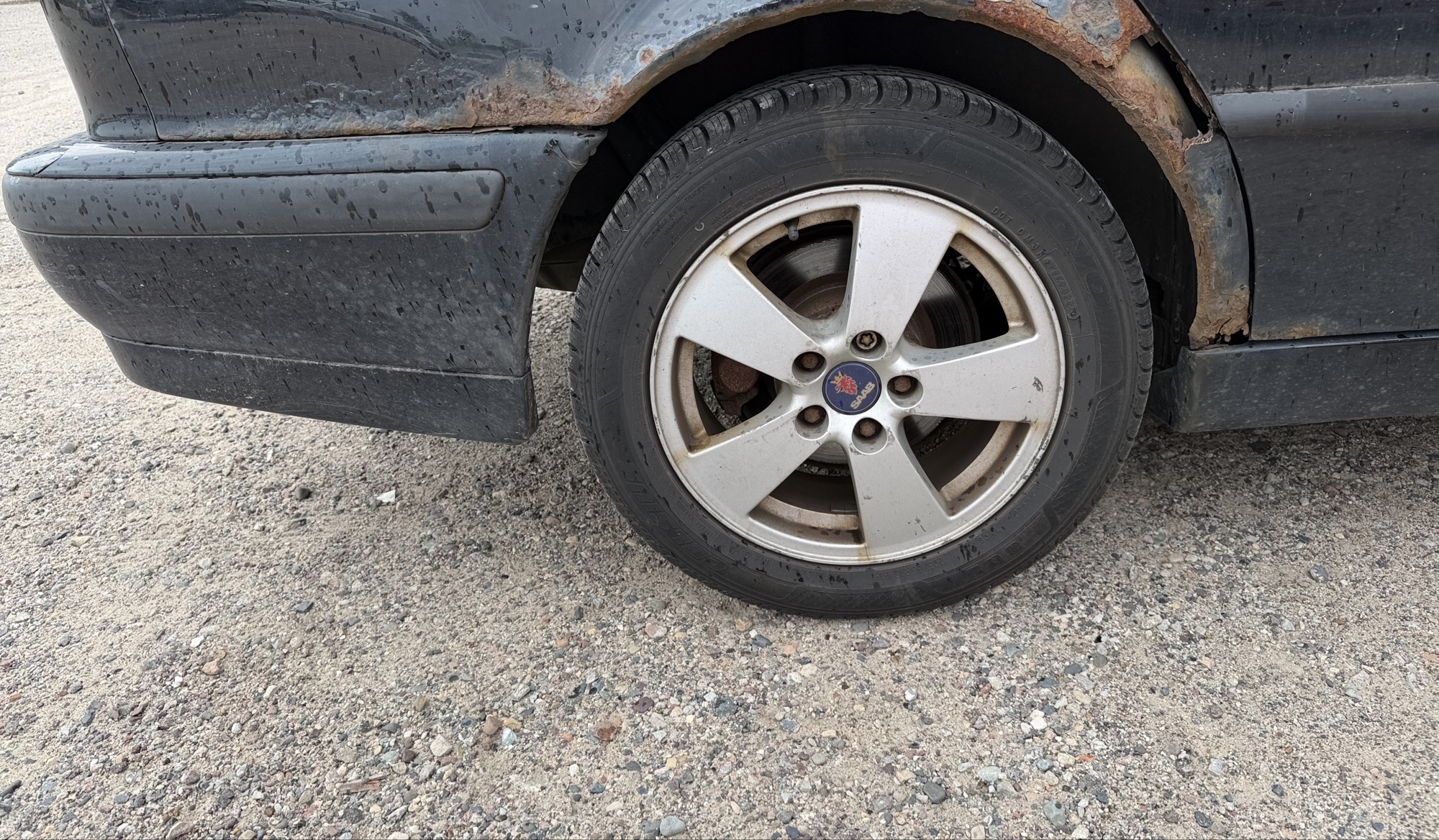 2002 saab 9-3 se-5-door with 195857 miles for sale near elk-river, minnesota 106339_14_rear_pass_wheel.jpg
