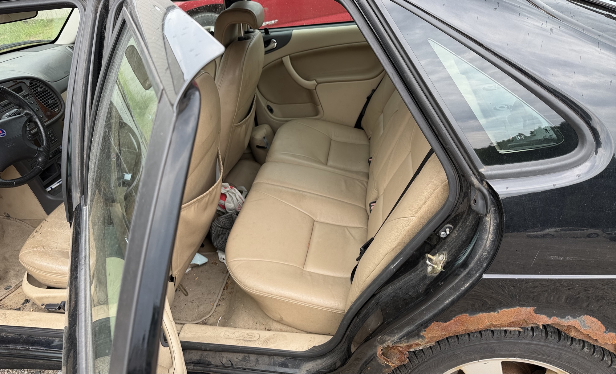 2002 saab 9-3 se-5-door with 195857 miles for sale near elk-river, minnesota 106339_24_drv_rear_seat.jpg