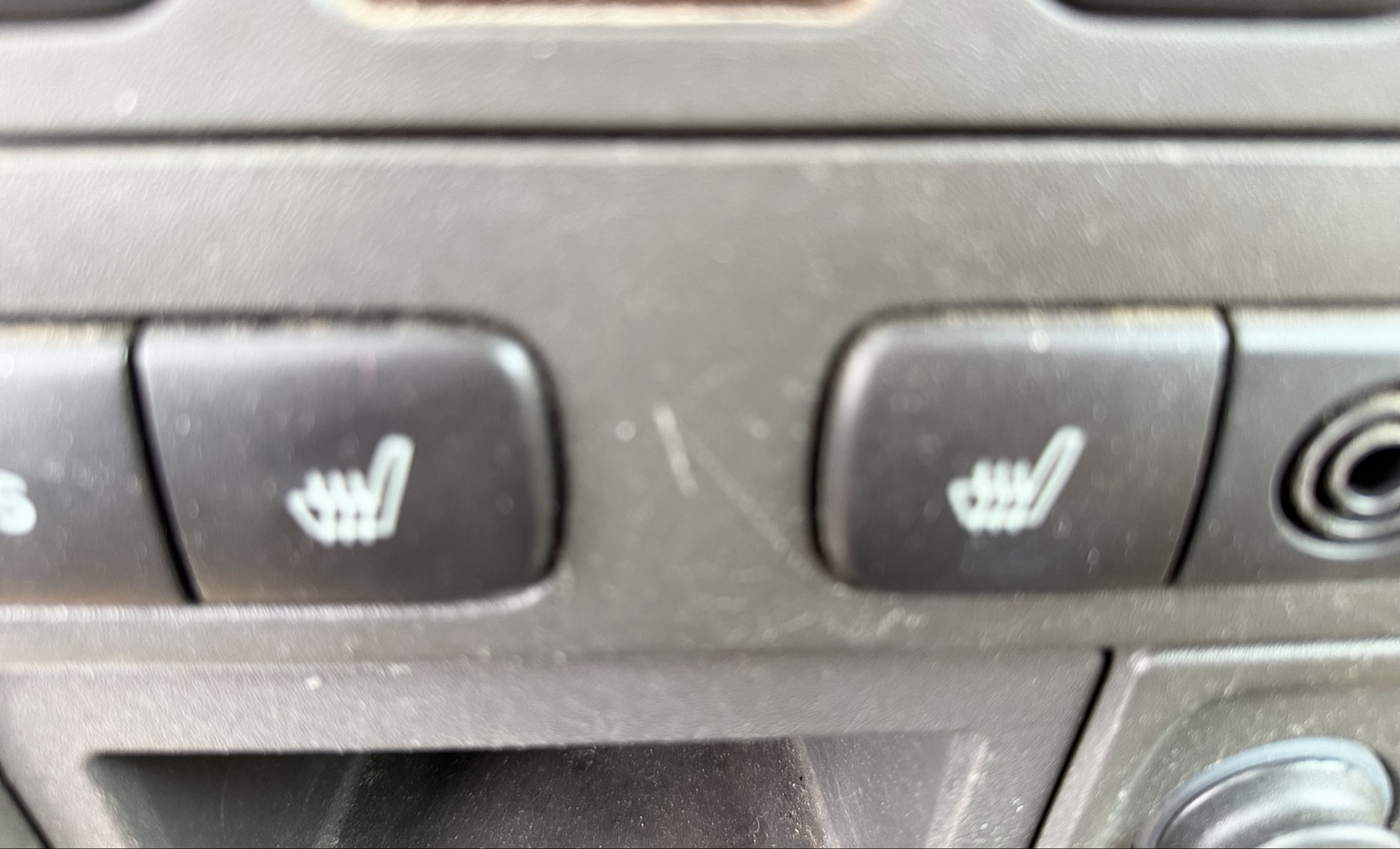 2002 saab 9-3 se-5-door with 195857 miles for sale near elk-river, minnesota 106339_42_heated_seat_switches.jpg