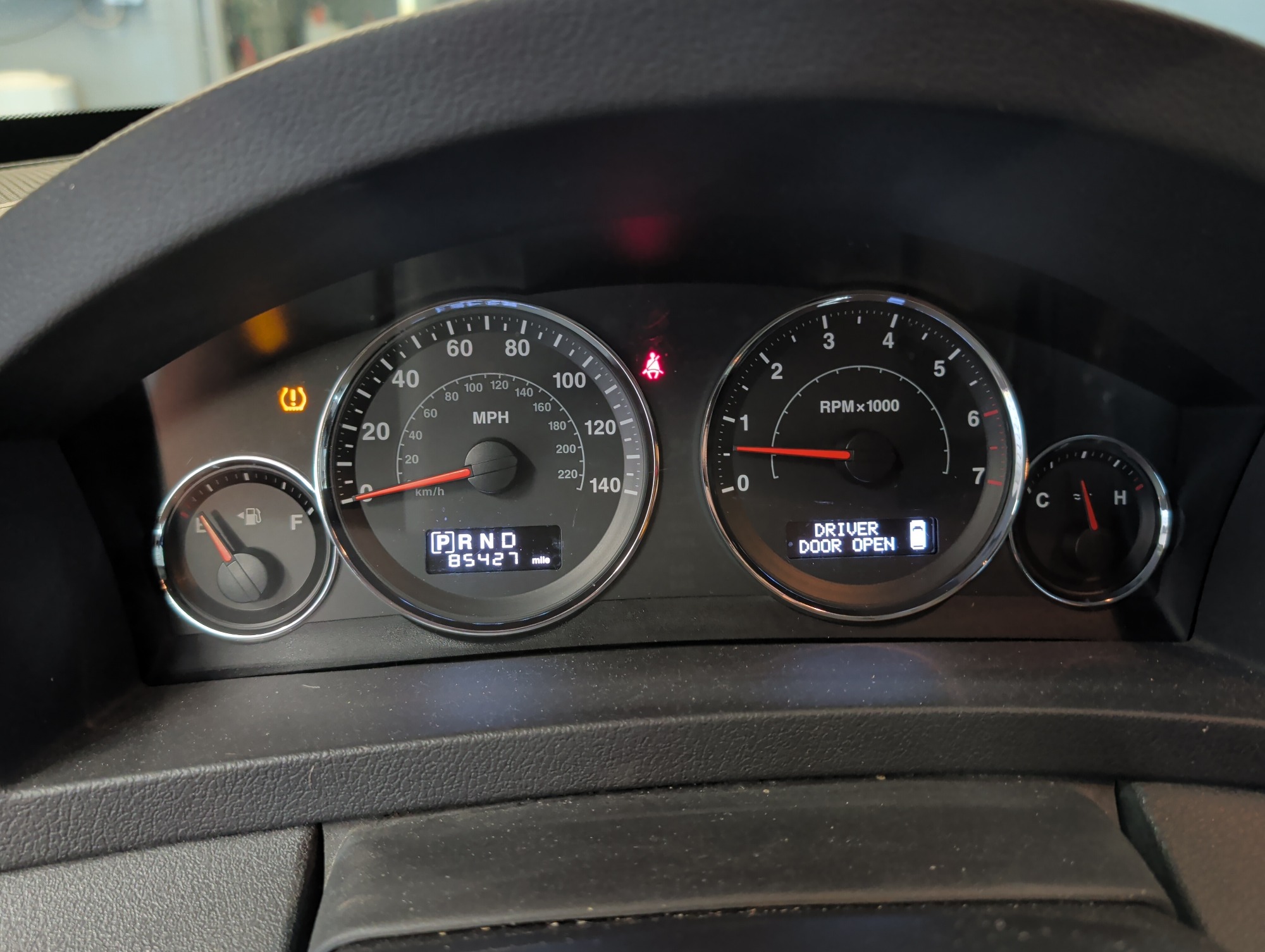 2008 jeep grand-cherokee laredo-4wd with 85427 miles for sale near elk-river, minnesota 106340_43_gauge_cluster.jpg