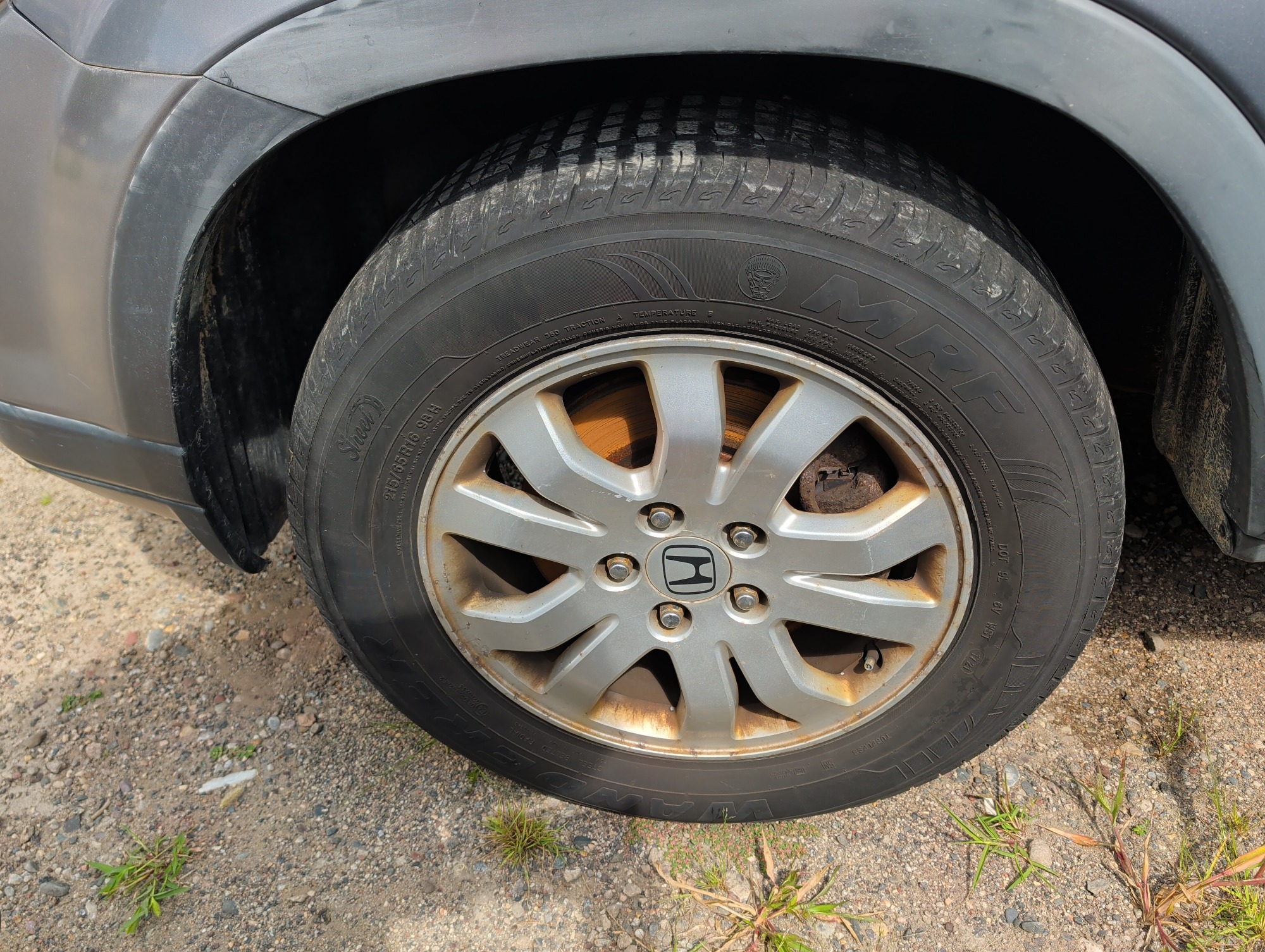 2006 honda cr-v se-4wd-at with 148394 miles for sale near elk-river, minnesota 106341_12_drv_front_wheel.jpg