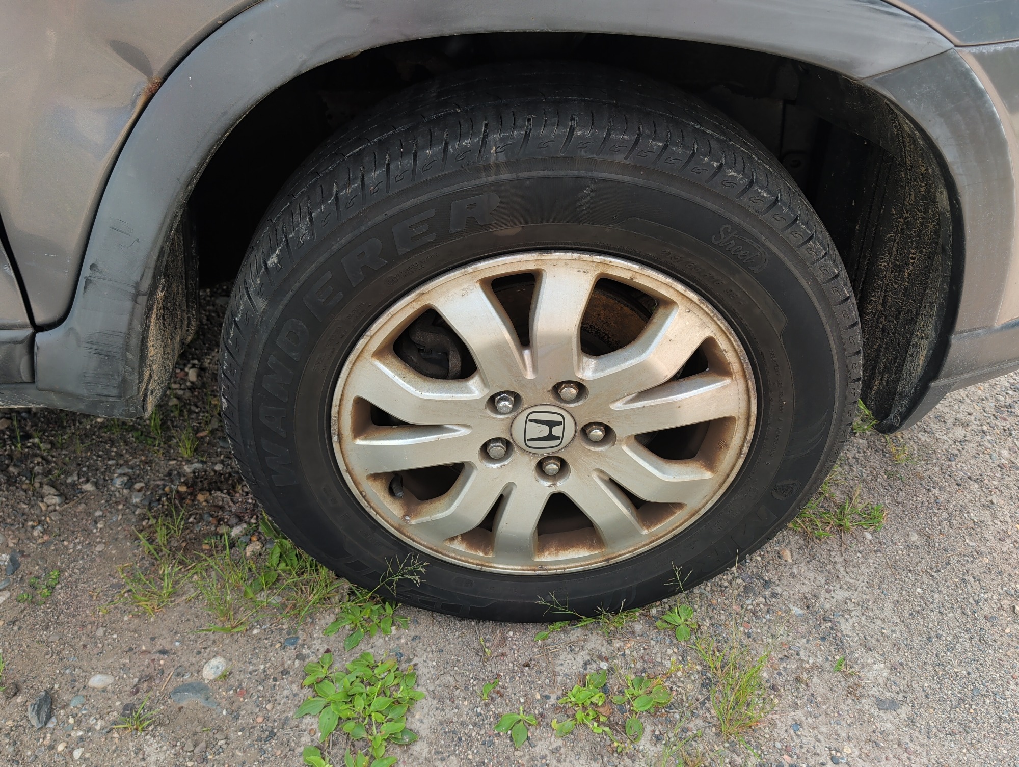 2006 honda cr-v se-4wd-at with 148394 miles for sale near elk-river, minnesota 106341_15_front_pass_wheel.jpg
