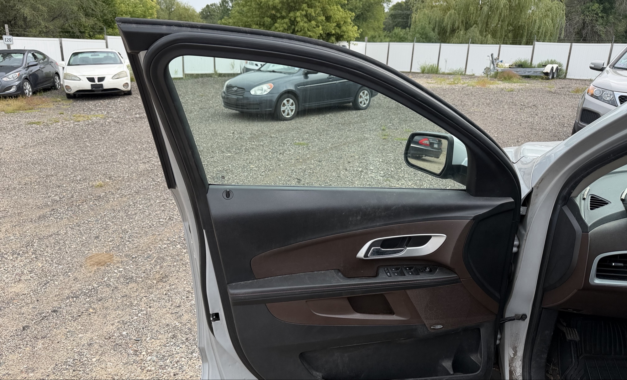 2011 chevrolet equinox 2lt-awd with 116552 miles for sale near elk-river, minnesota 106342_23_driver_door_panel.jpg