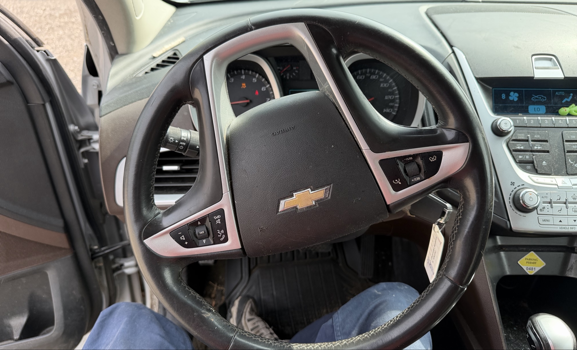 2011 chevrolet equinox 2lt-awd with 116552 miles for sale near elk-river, minnesota 106342_36_steering_wheel.jpg
