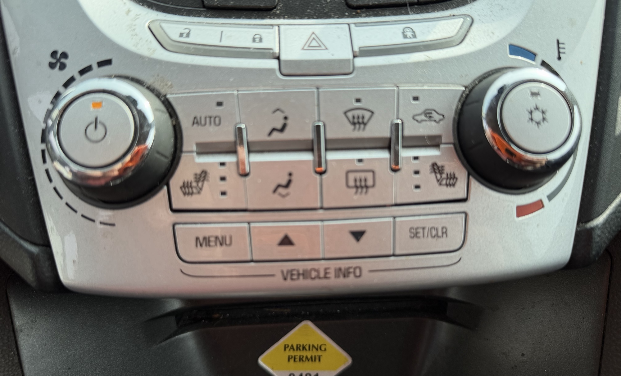 2011 chevrolet equinox 2lt-awd with 116552 miles for sale near elk-river, minnesota 106342_40_climate_control.jpg