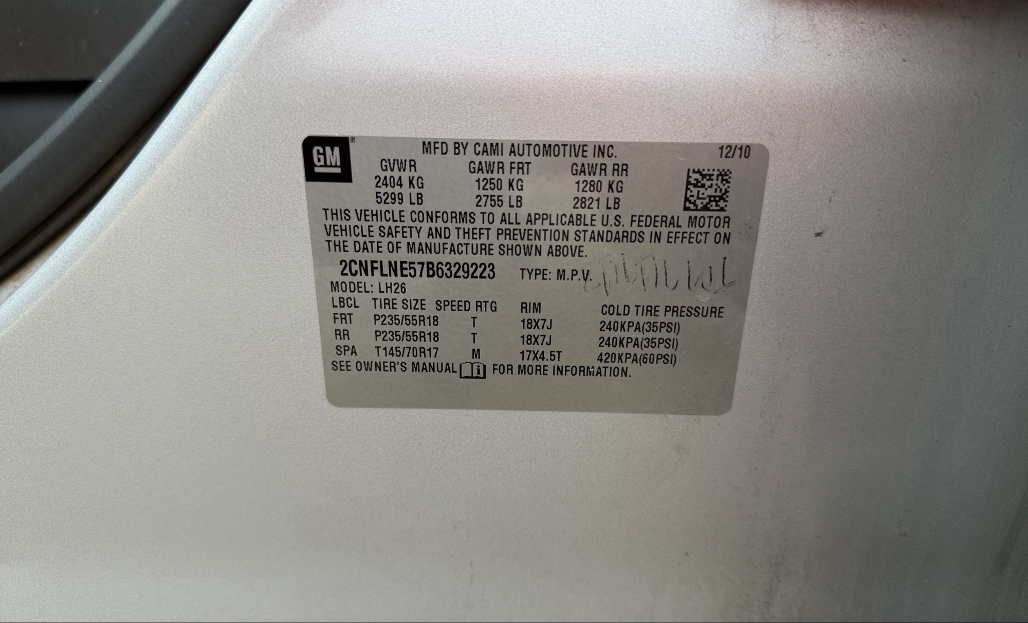 2011 chevrolet equinox 2lt-awd with 116552 miles for sale near elk-river, minnesota 106342_47_door_vin_sticker.jpg