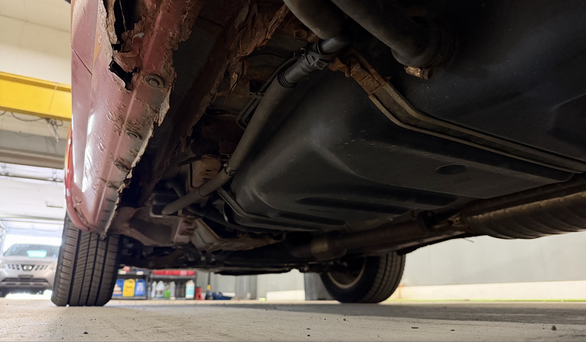 2007 toyota rav4 sport-i4-4wd with 155480 miles for sale near elk-river, minnesota 106343_18_undercar_rear_drv.jpg