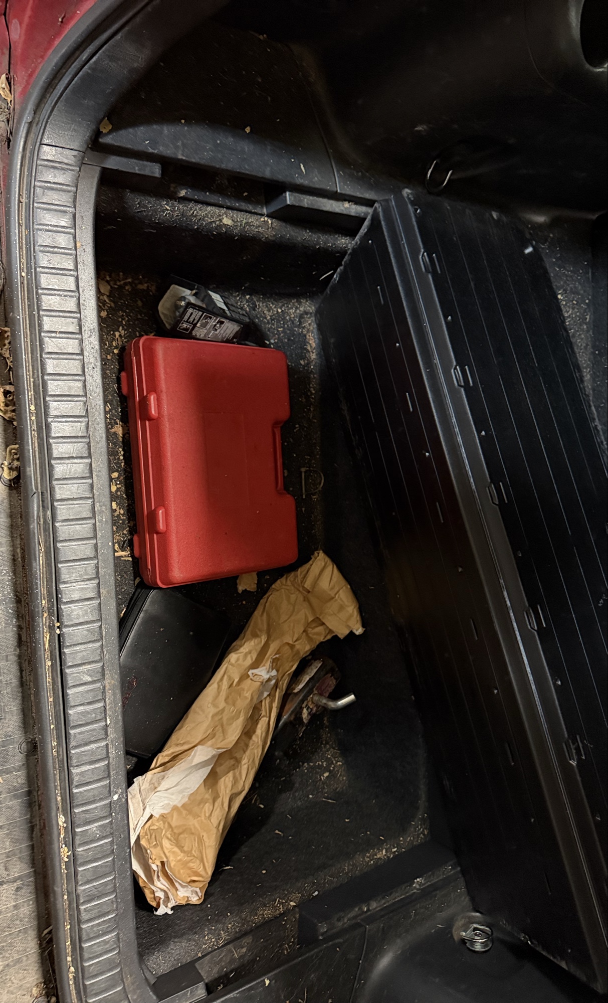 2007 toyota rav4 sport-i4-4wd with 155480 miles for sale near elk-river, minnesota 106343_27_spare_tire.jpg