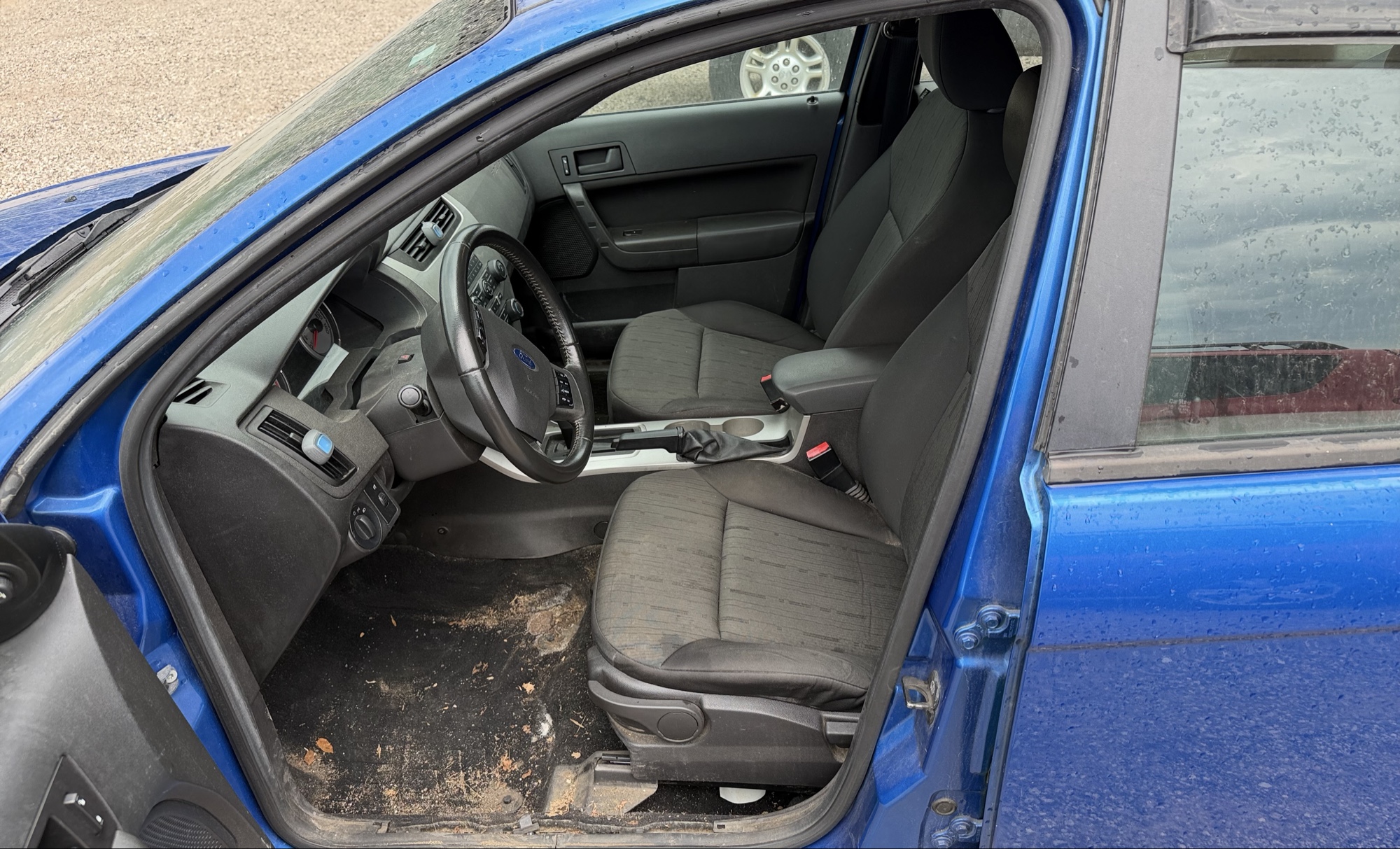2010 ford focus se-sedan with 110880 miles for sale near elk-river, minnesota 106344_22_driver_seat.jpg