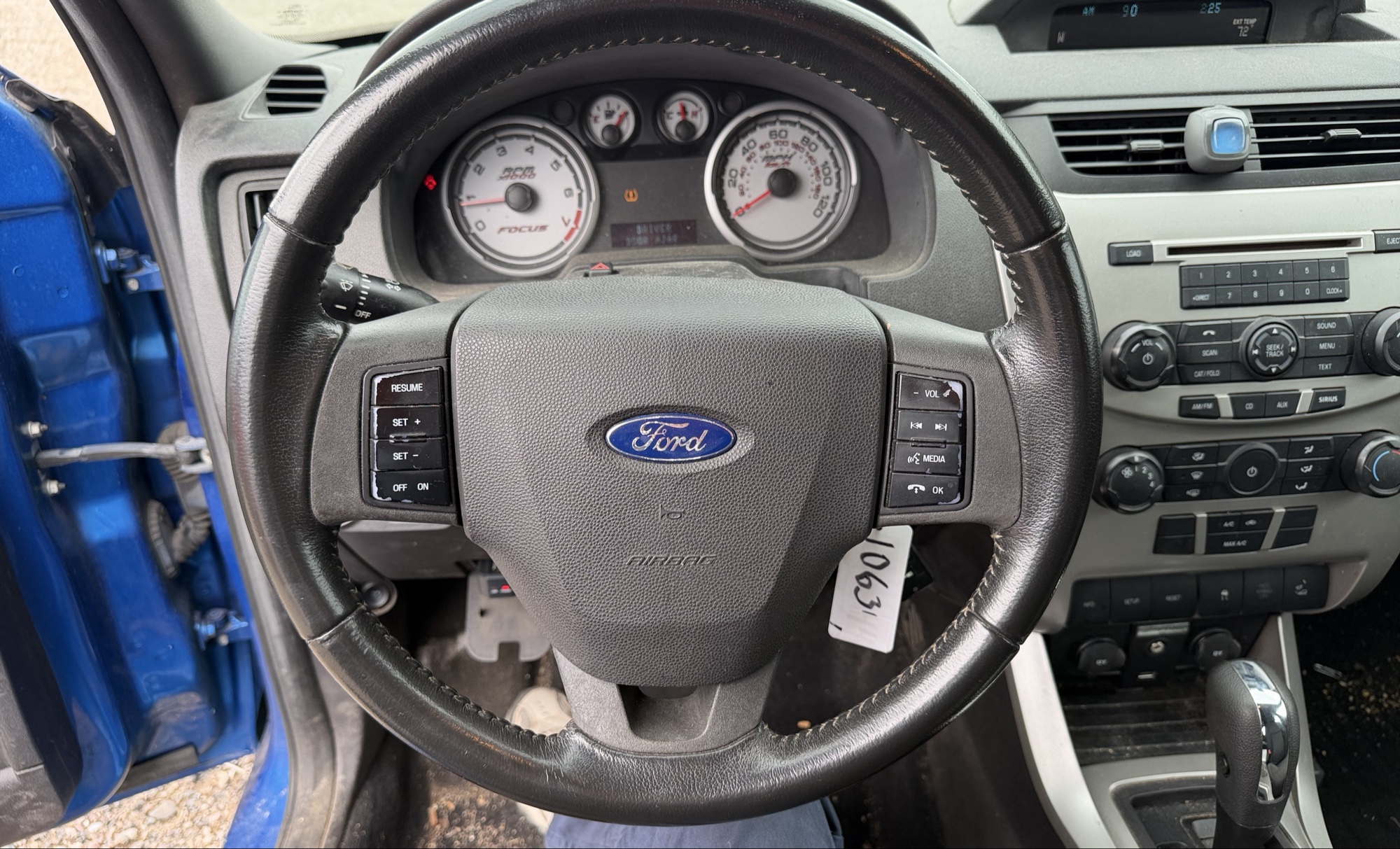 2010 ford focus se-sedan with 110880 miles for sale near elk-river, minnesota 106344_36_steering_wheel.jpg