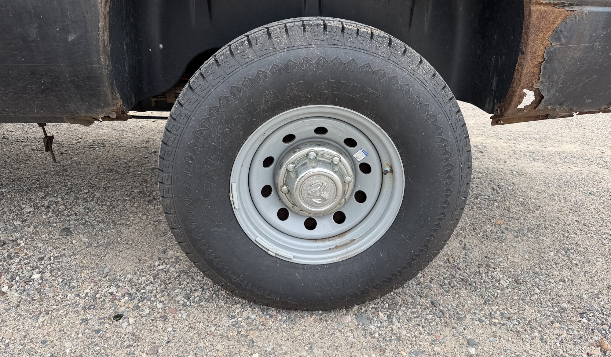 1996 dodge ram-2500 ld-reg.-cab-8-ft.-bed-4wd with 117423 miles for sale near elk-river, minnesota 106345_13_rear_drv_wheel.jpg