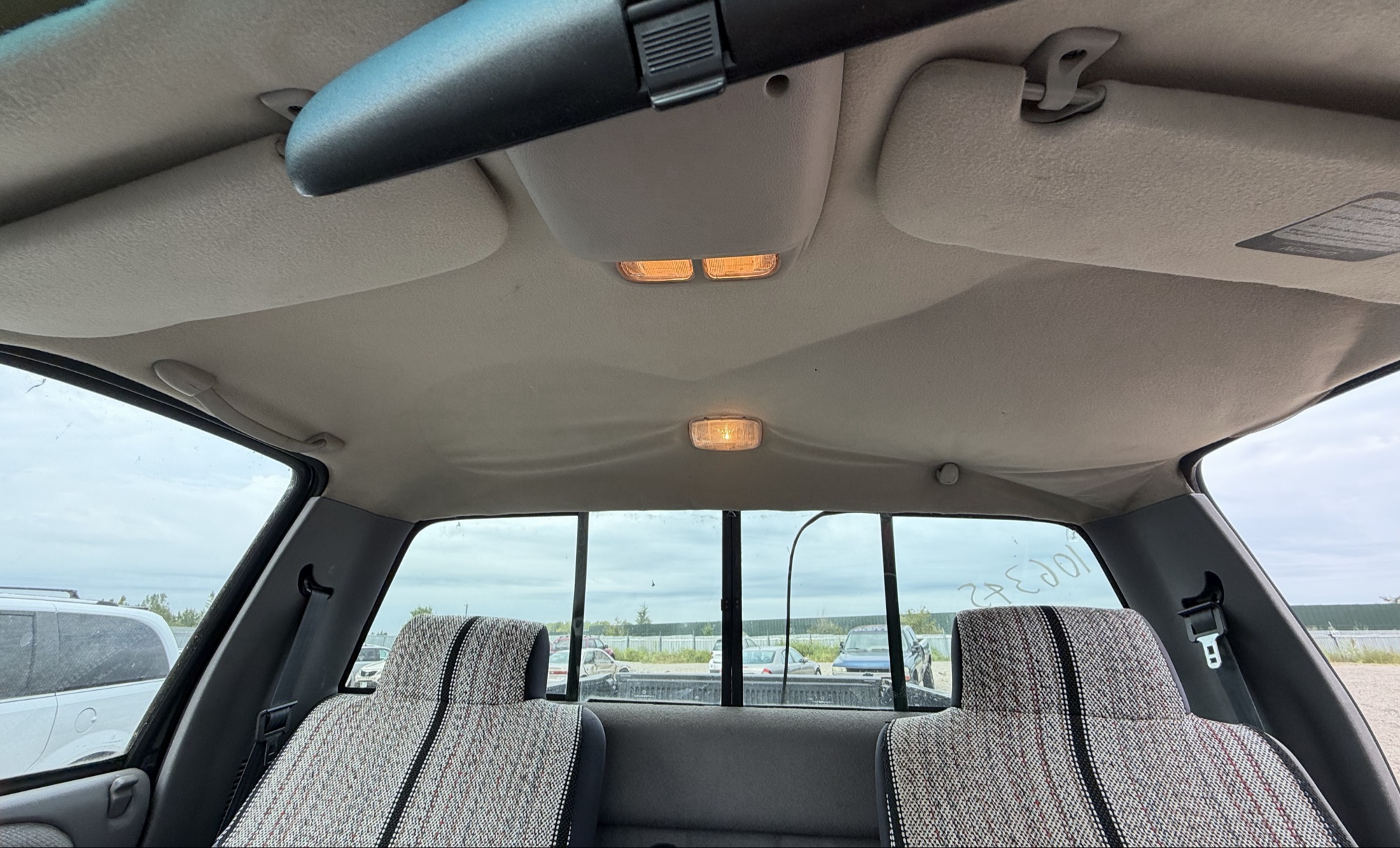 1996 dodge ram-2500 ld-reg.-cab-8-ft.-bed-4wd with 117423 miles for sale near elk-river, minnesota 106345_35_headliner_sunroof.jpg