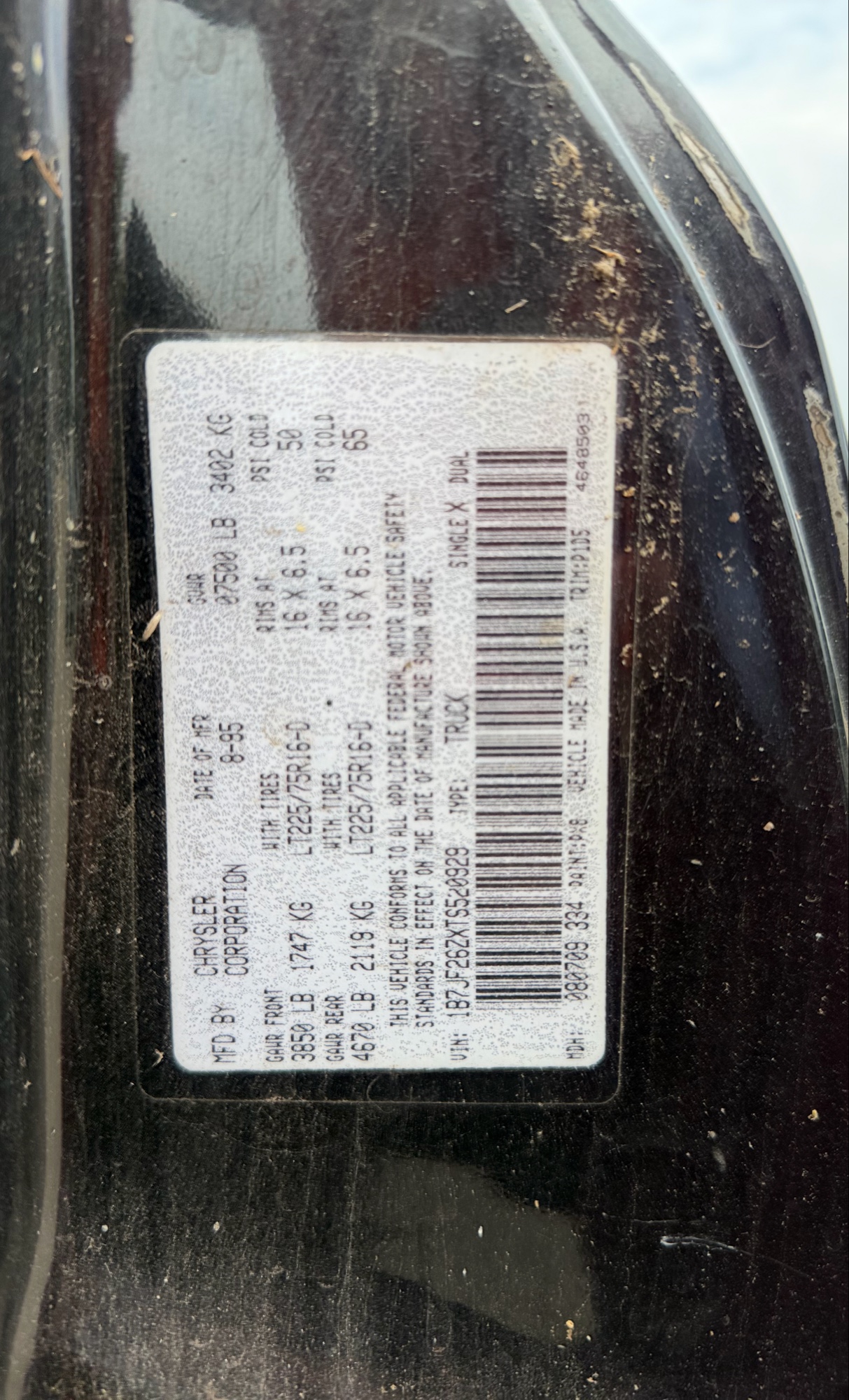 1996 dodge ram-2500 ld-reg.-cab-8-ft.-bed-4wd with 117423 miles for sale near elk-river, minnesota 106345_47_door_vin_sticker.jpg