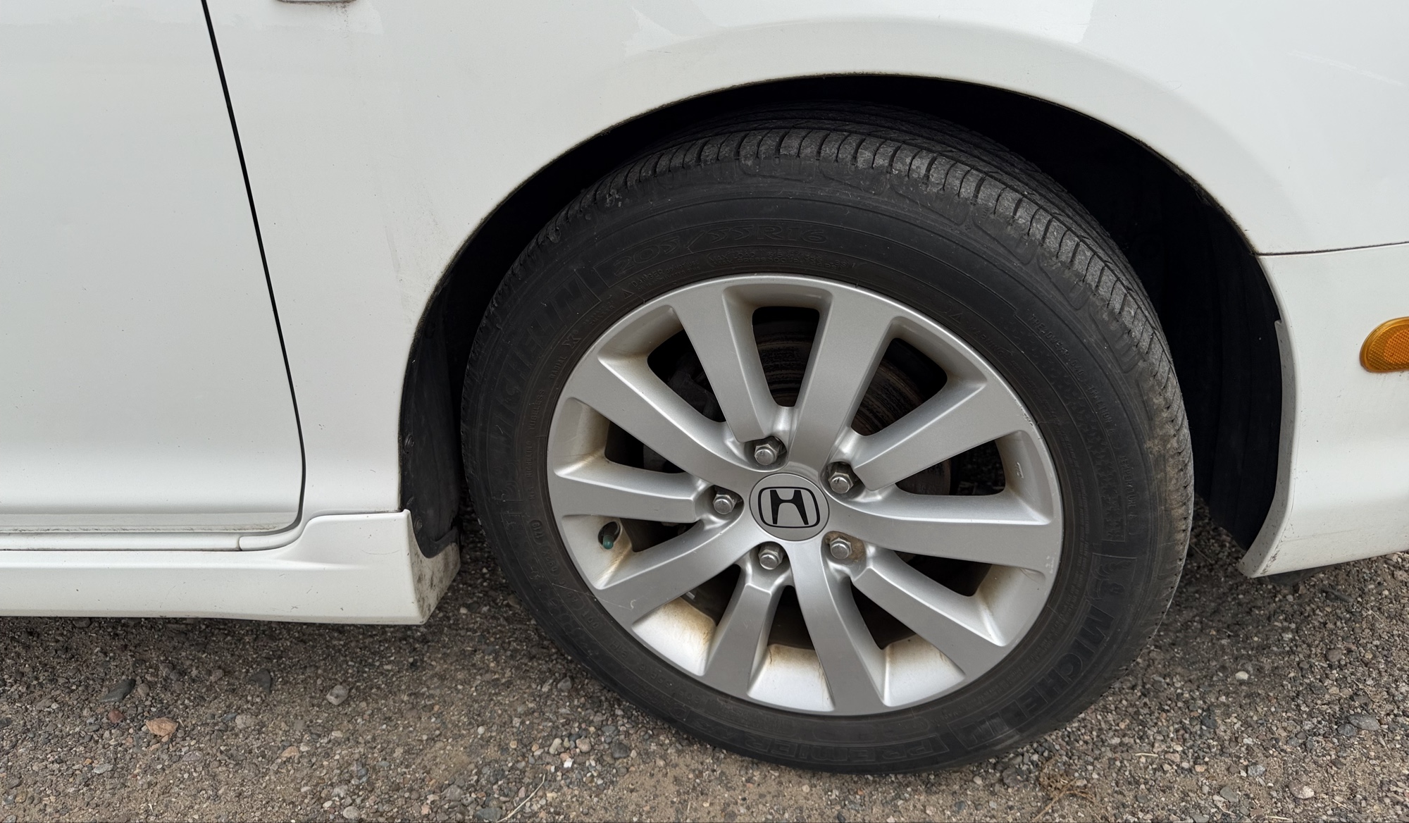 2004 honda civic si with 213892 miles for sale near elk-river, minnesota 106347_15_front_pass_wheel.jpg