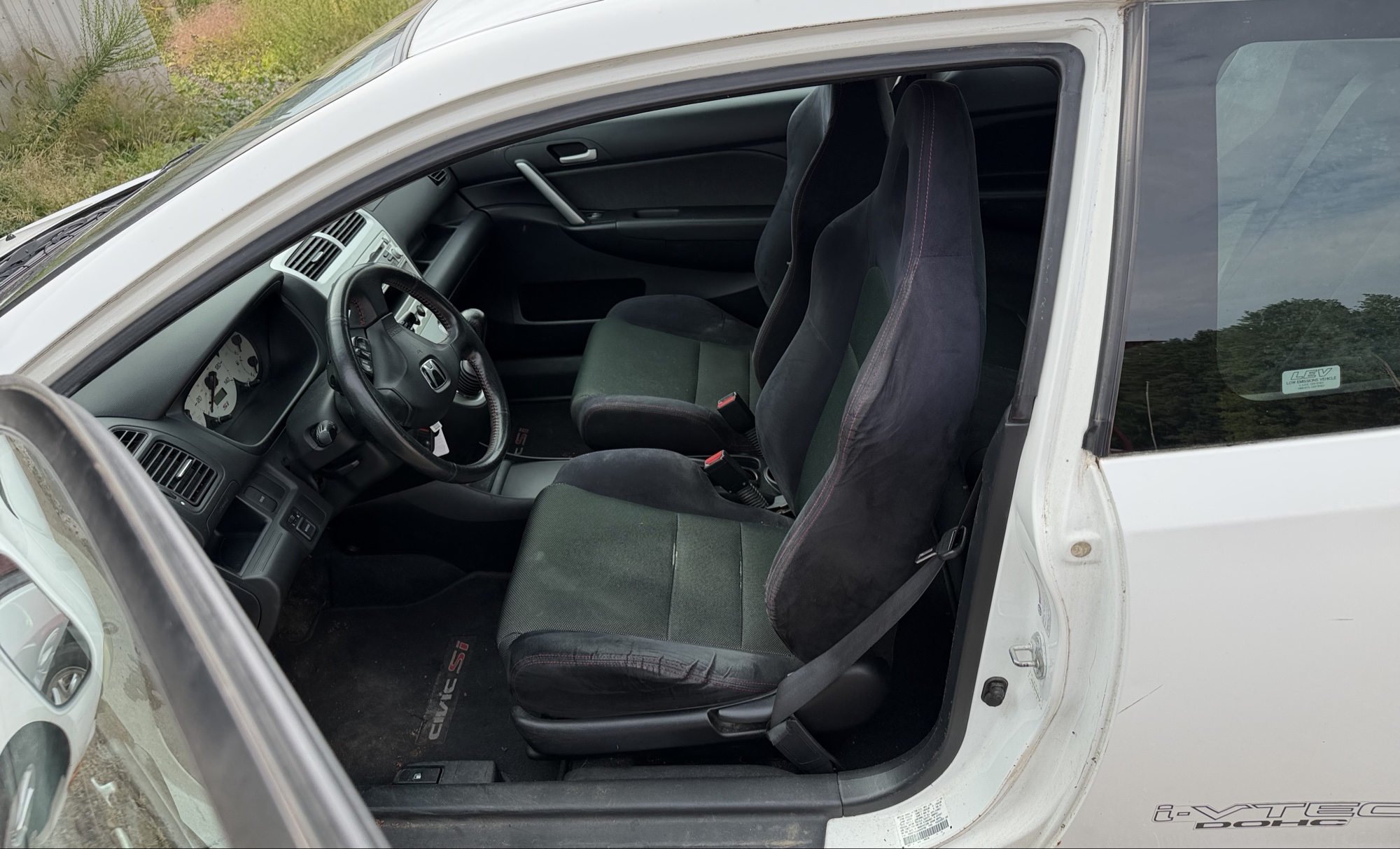 2004 honda civic si with 213892 miles for sale near elk-river, minnesota 106347_22_driver_seat.jpg