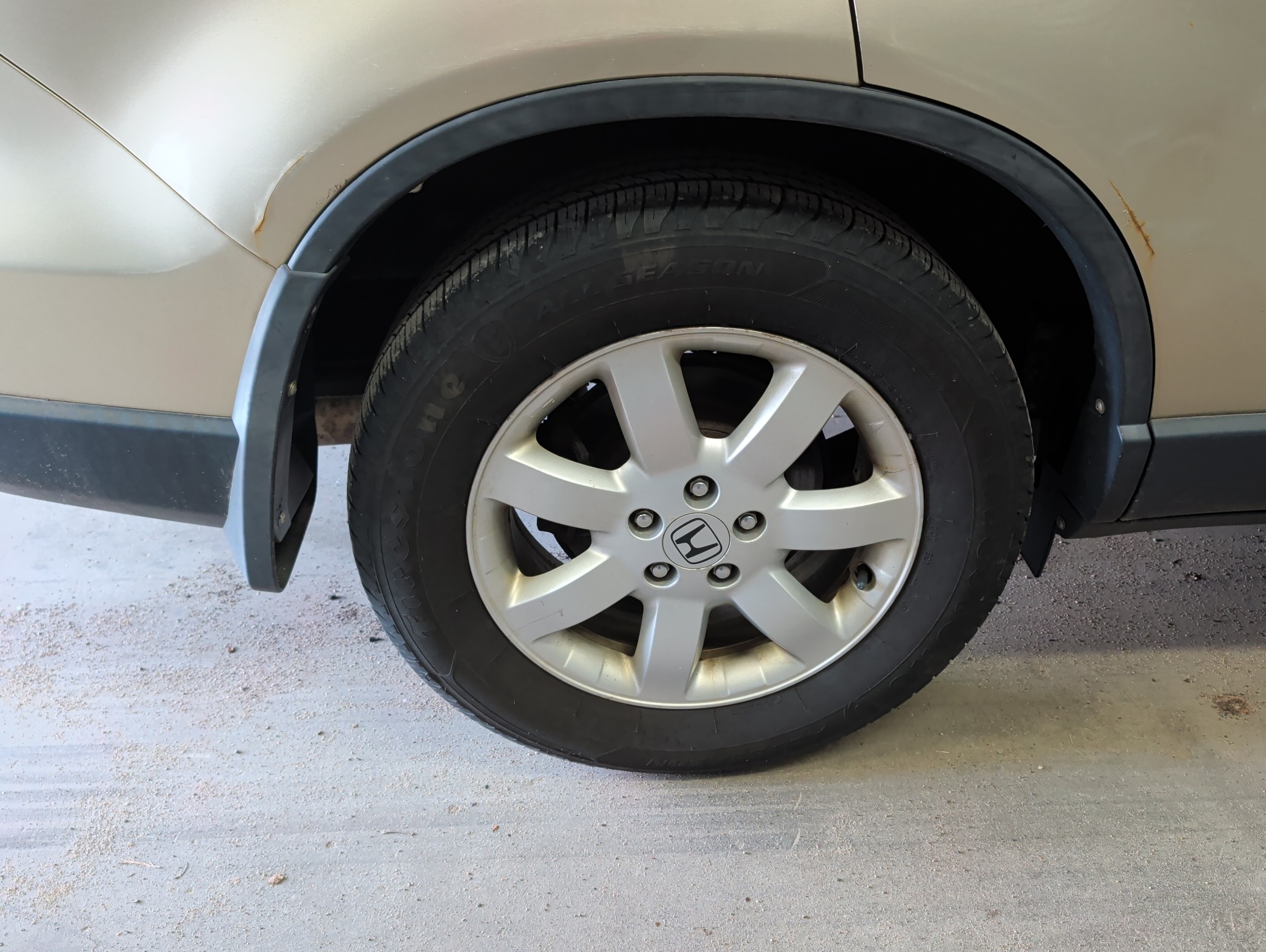 2008 honda cr-v ex-l-4wd-at with 186691 miles for sale near elk-river, minnesota 106348_14_rear_pass_wheel.jpg