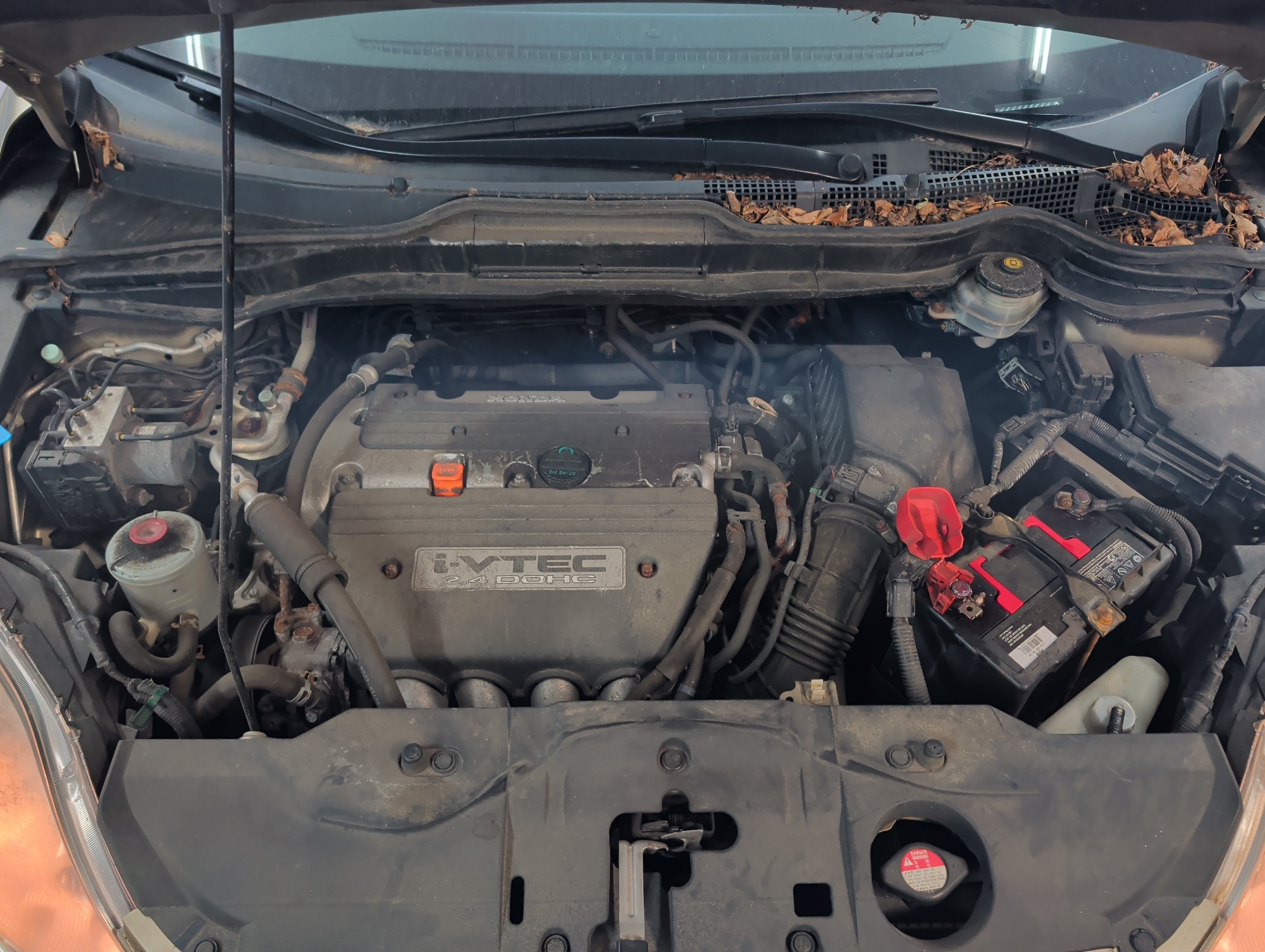 2008 honda cr-v ex-l-4wd-at with 186691 miles for sale near elk-river, minnesota 106348_49_engine_bay.jpg