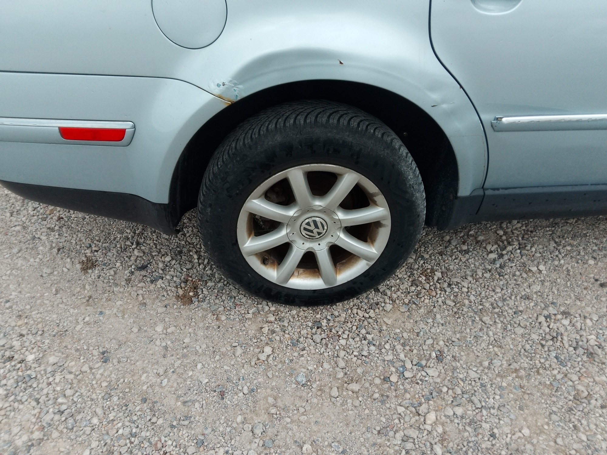 2004 volkswagen passat gls with 189333 miles for sale near elk-river, minnesota 106349_14_rear_pass_wheel.jpg