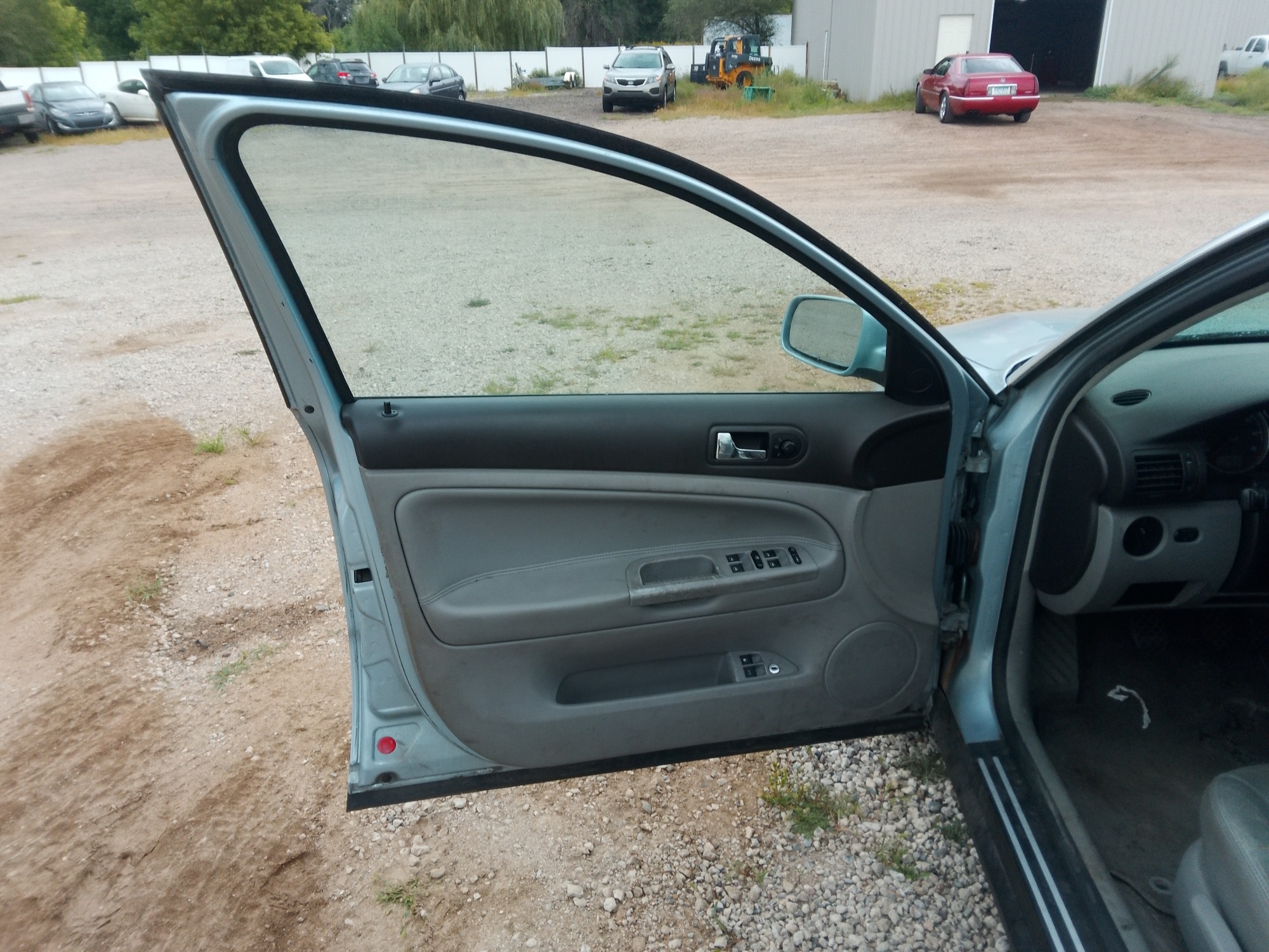 2004 volkswagen passat gls with 189333 miles for sale near elk-river, minnesota 106349_23_driver_door_panel.jpg