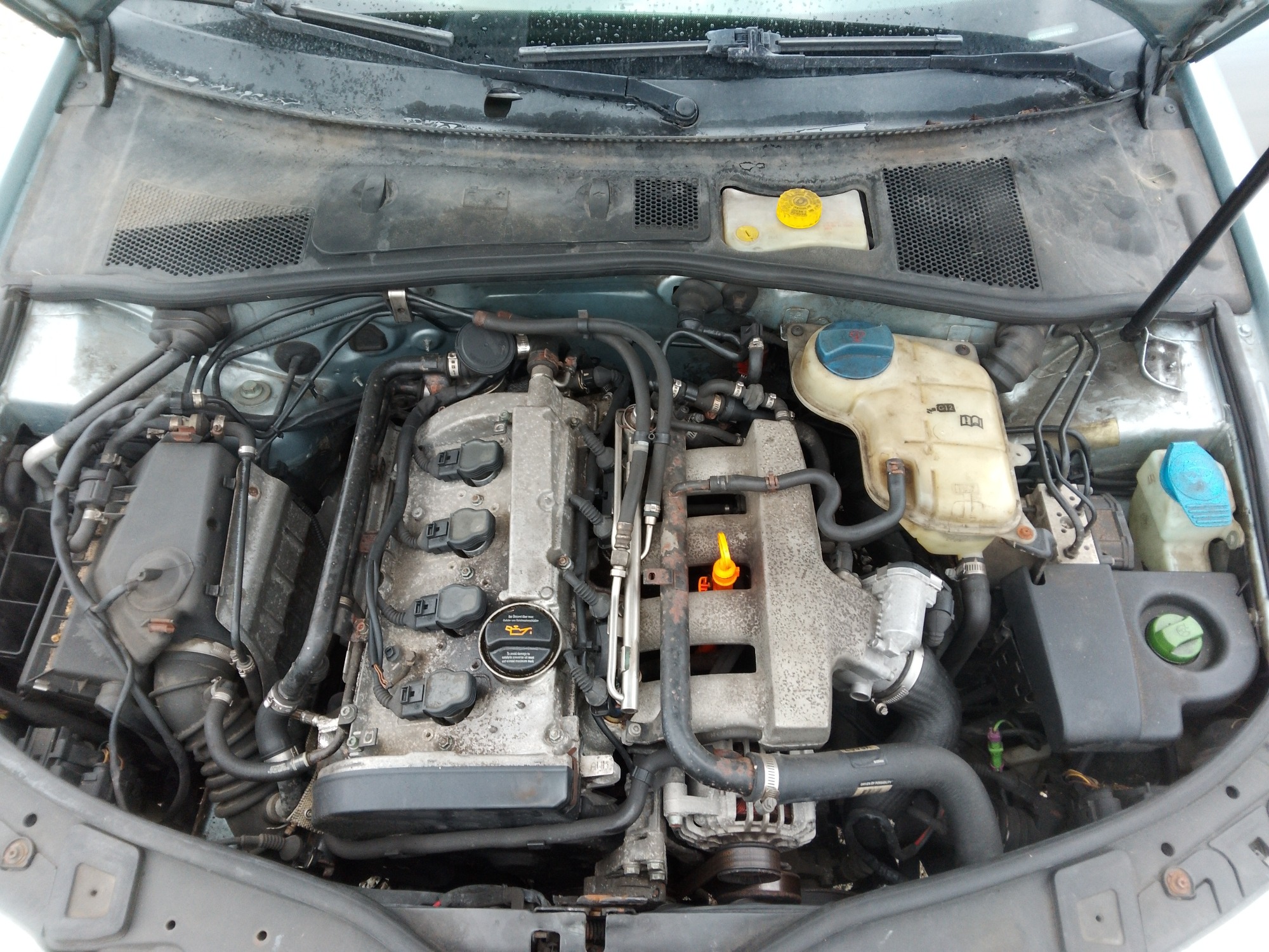 2004 volkswagen passat gls with 189333 miles for sale near elk-river, minnesota 106349_49_engine_bay.jpg