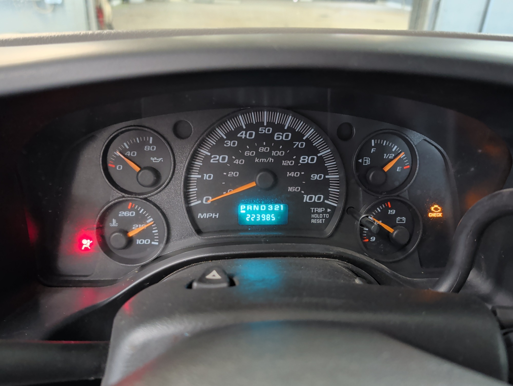 2007 chevrolet express 1500-cargo with 223985 miles for sale near elk-river, minnesota 106350_43_gauge_cluster.jpg