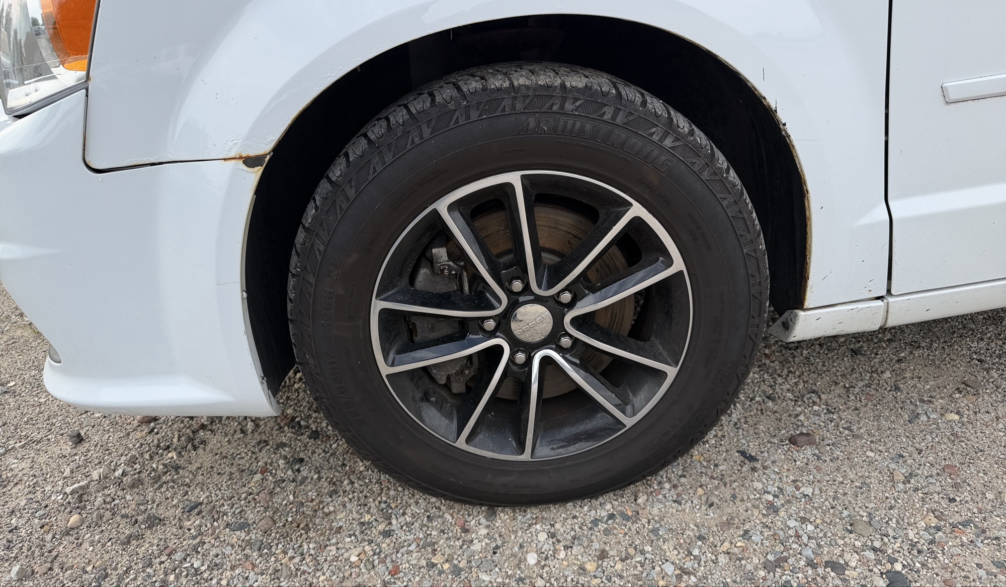 2017 dodge grand-caravan sxt with 258241 miles for sale near elk-river, minnesota 106353_12_drv_front_wheel.jpg