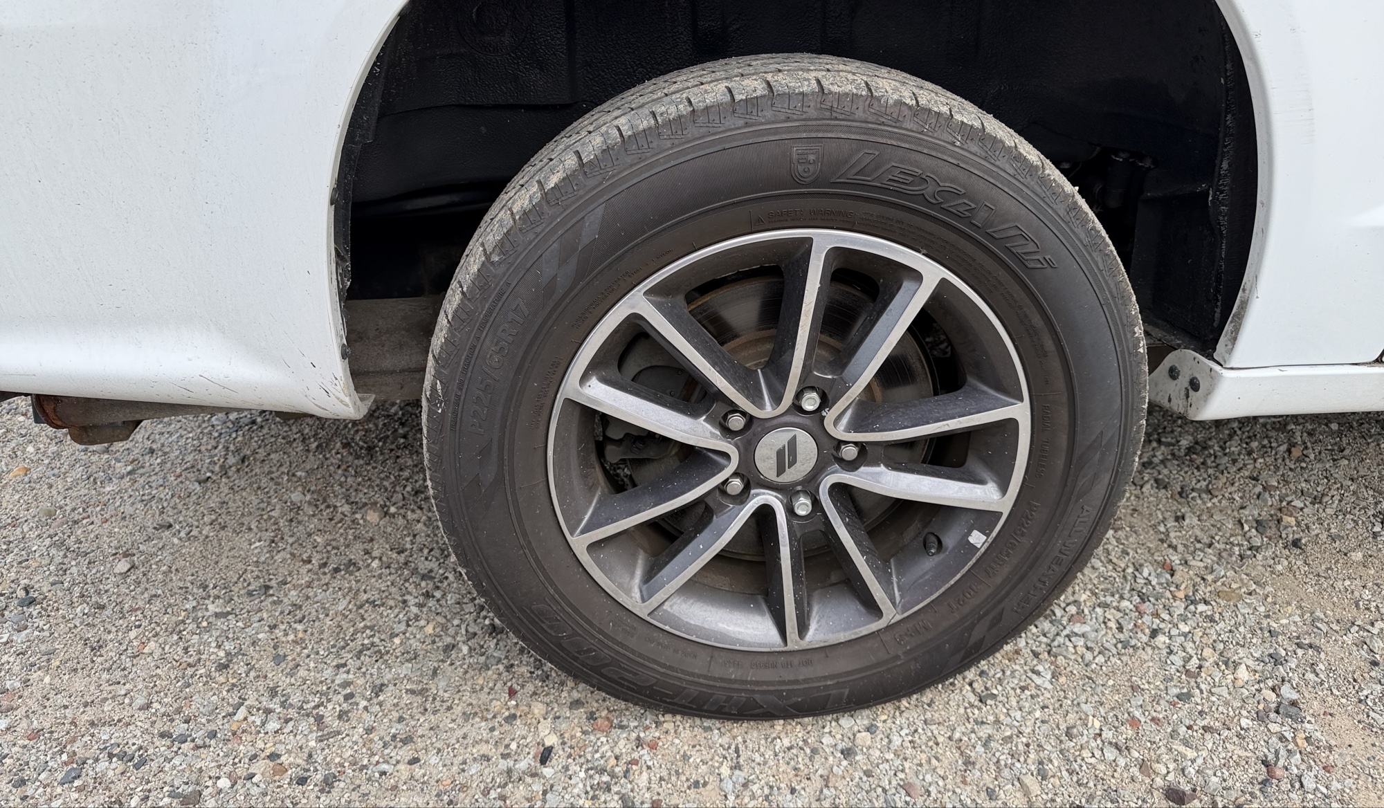 2017 dodge grand-caravan sxt with 258241 miles for sale near elk-river, minnesota 106353_14_rear_pass_wheel.jpg