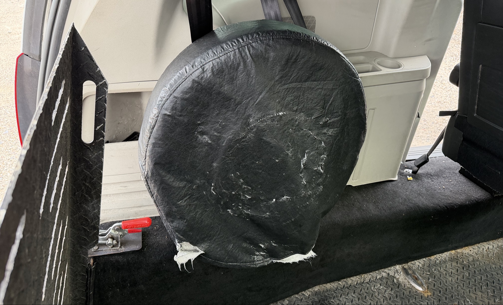 2017 dodge grand-caravan sxt with 258241 miles for sale near elk-river, minnesota 106353_27_spare_tire.jpg