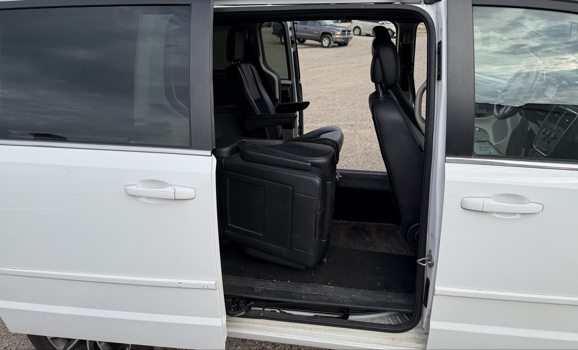 2017 dodge grand-caravan sxt with 258241 miles for sale near elk-river, minnesota 106353_28_pass_rear_seat.jpg