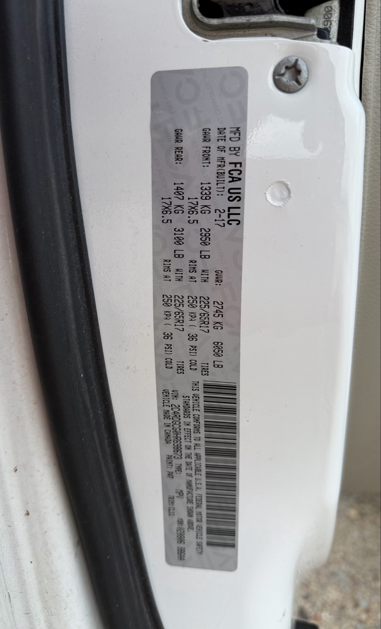 2017 dodge grand-caravan sxt with 258241 miles for sale near elk-river, minnesota 106353_47_door_vin_sticker.jpg