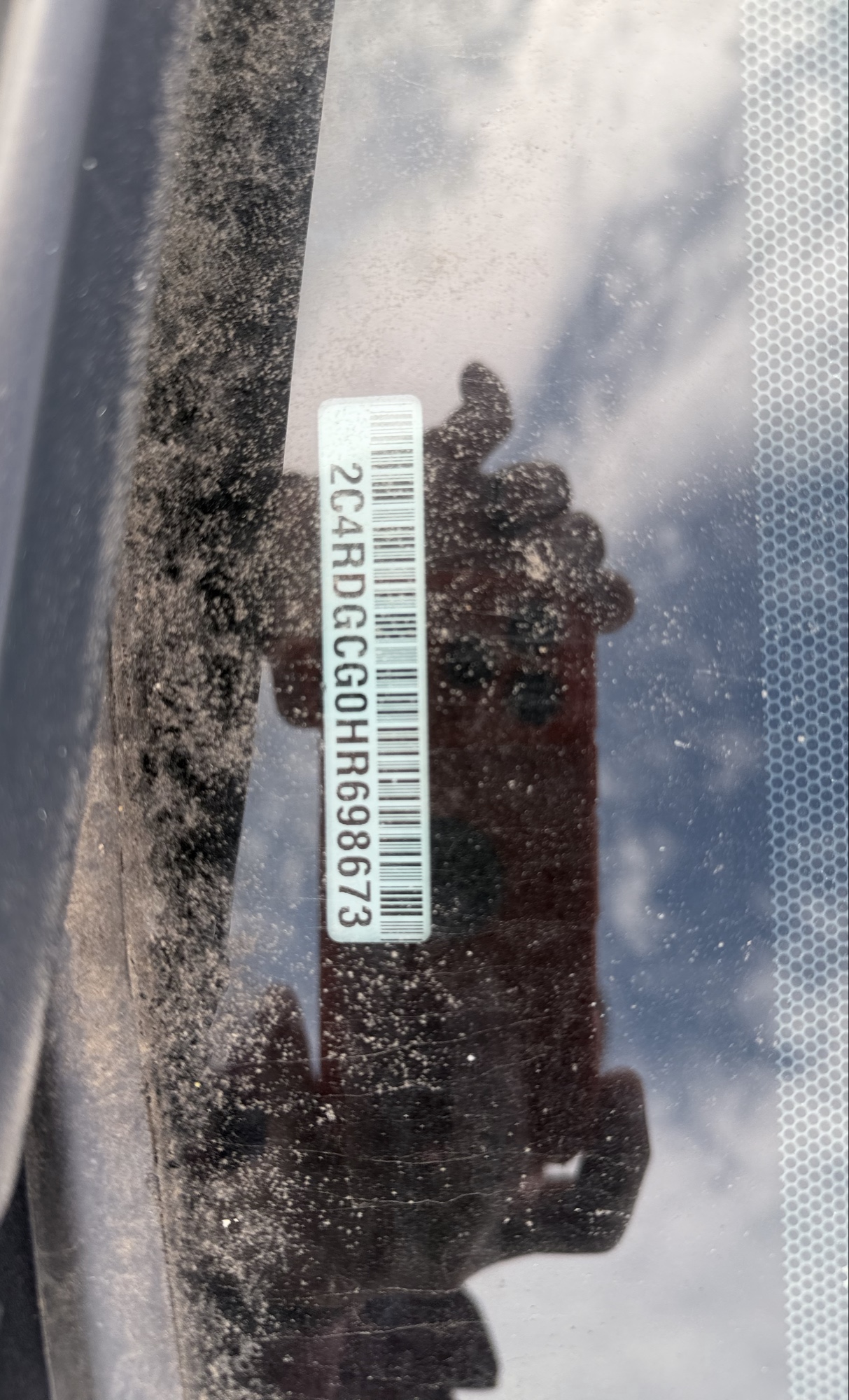 2017 dodge grand-caravan sxt with 258241 miles for sale near elk-river, minnesota 106353_48_windshield_vin_plate.jpg