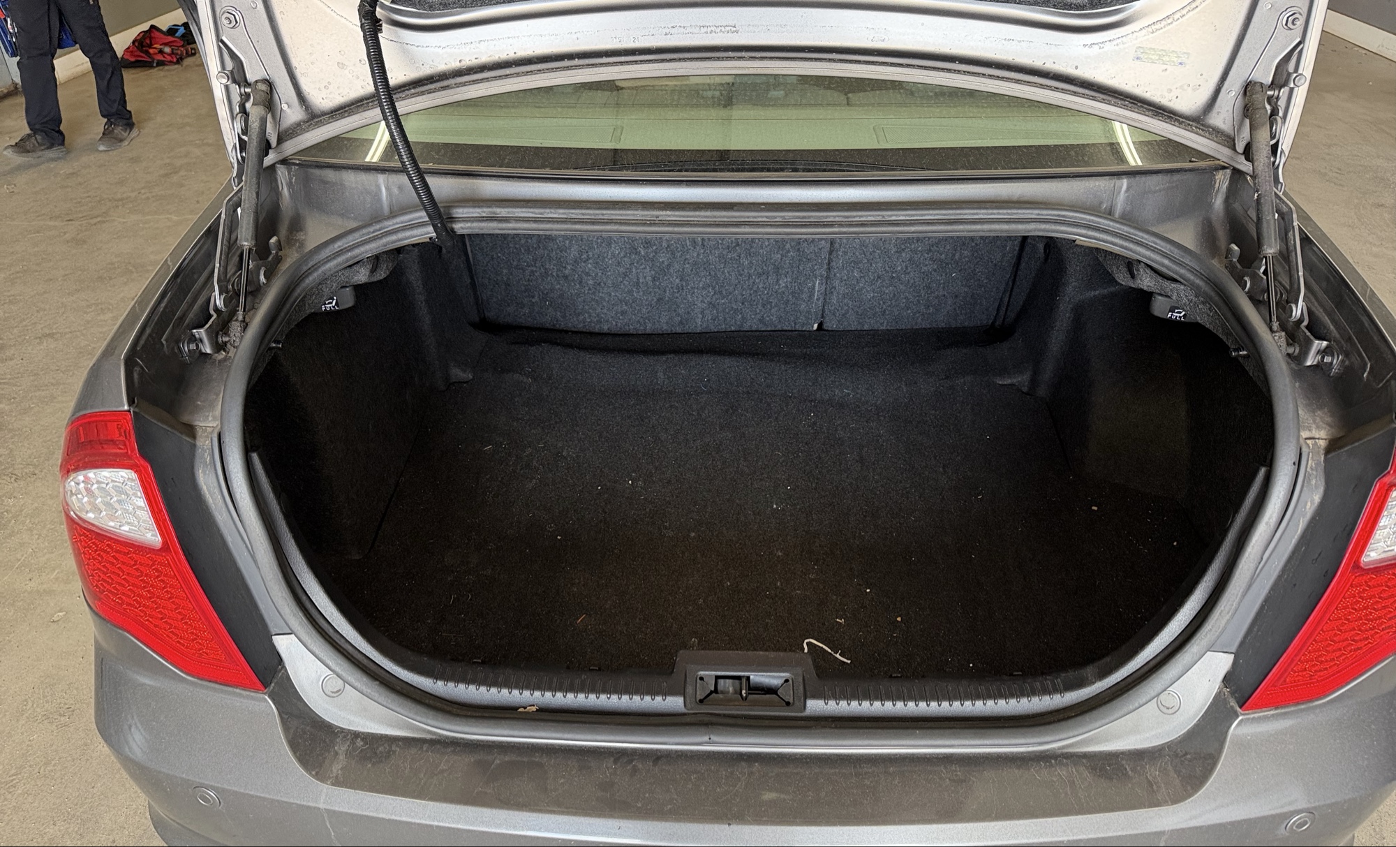 2012 ford fusion sel-awd with 208271 miles for sale near elk-river, minnesota 106354_26_trunk.jpg