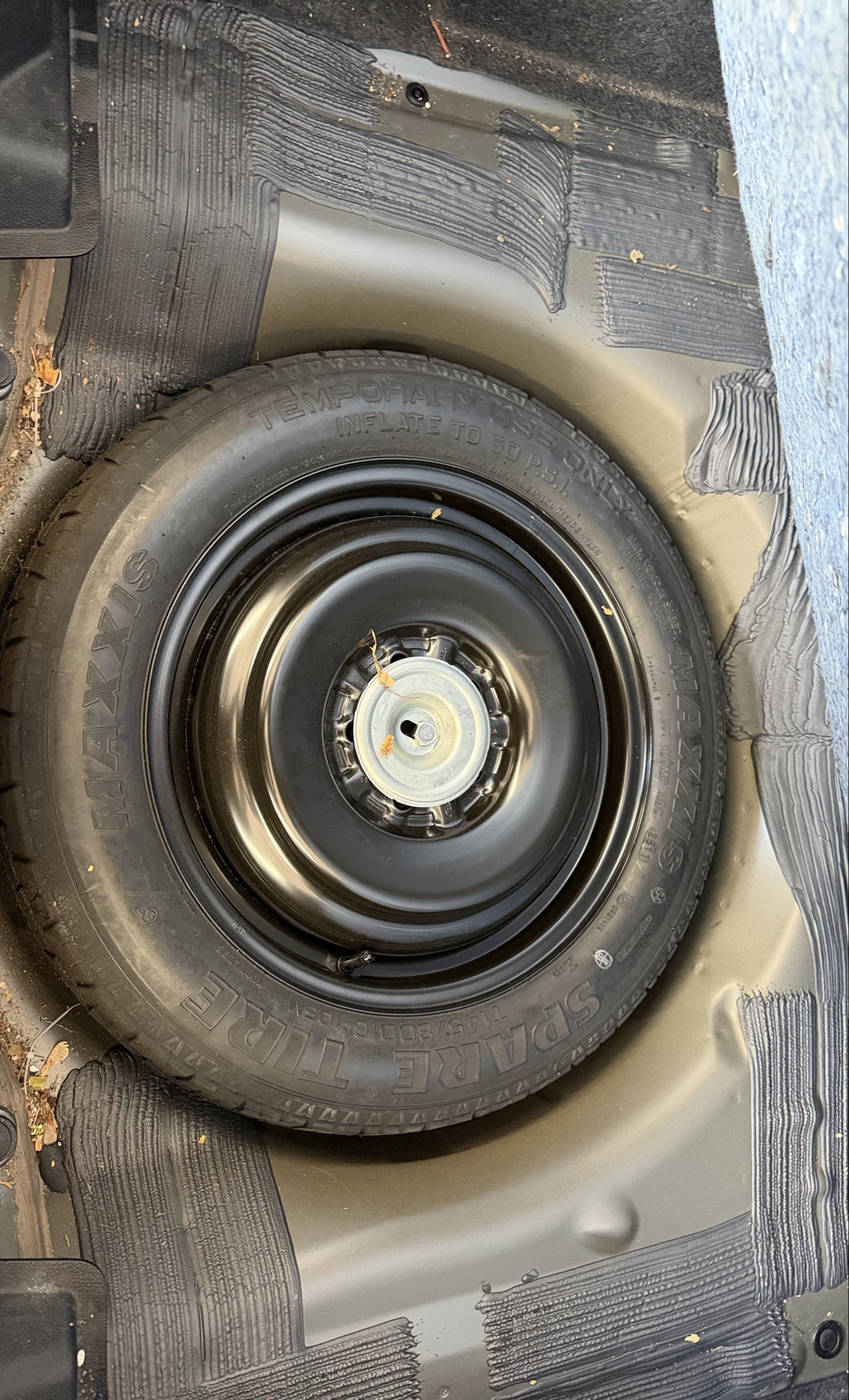 2012 ford fusion sel-awd with 208271 miles for sale near elk-river, minnesota 106354_27_spare_tire.jpg