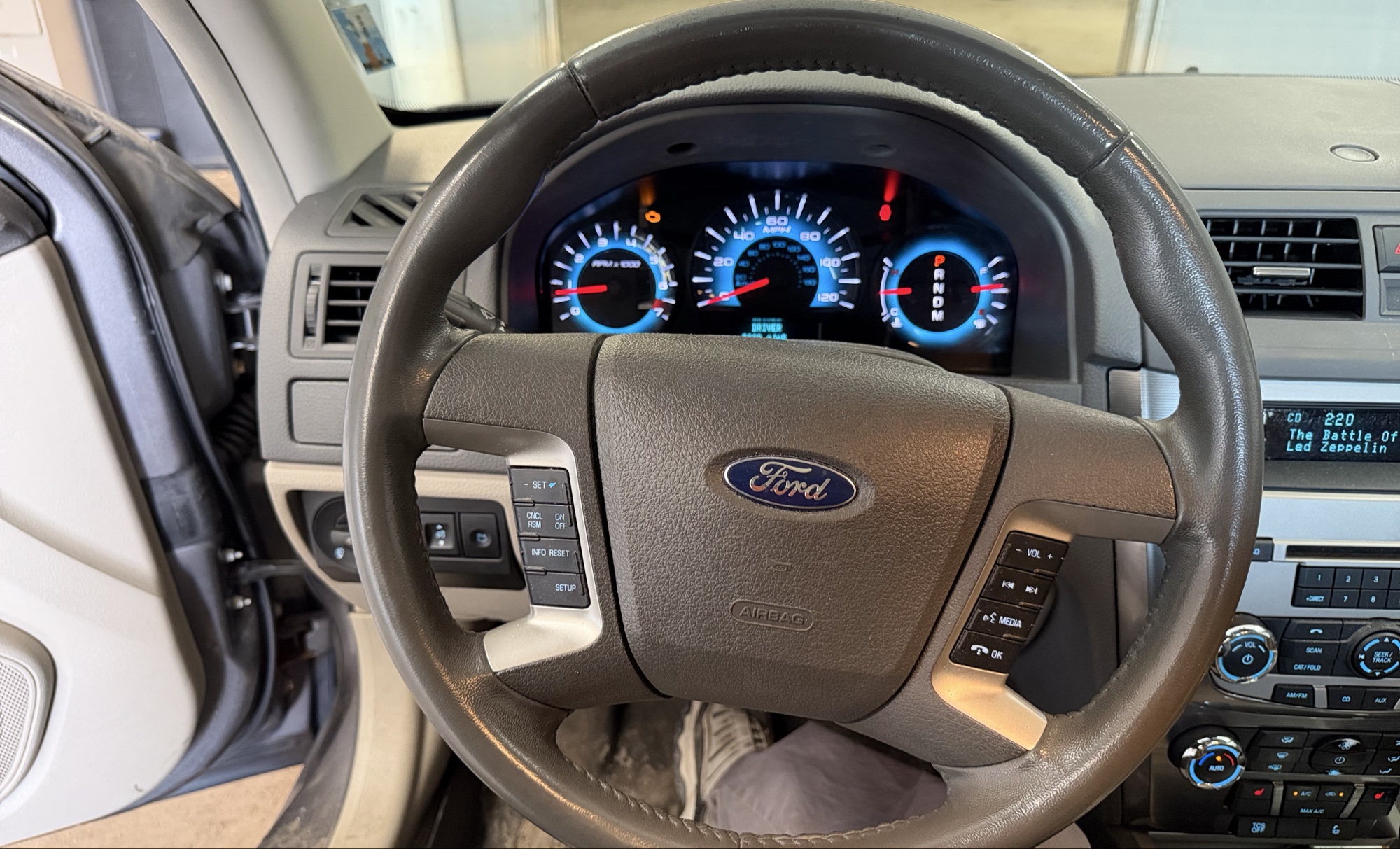 2012 ford fusion sel-awd with 208271 miles for sale near elk-river, minnesota 106354_36_steering_wheel.jpg