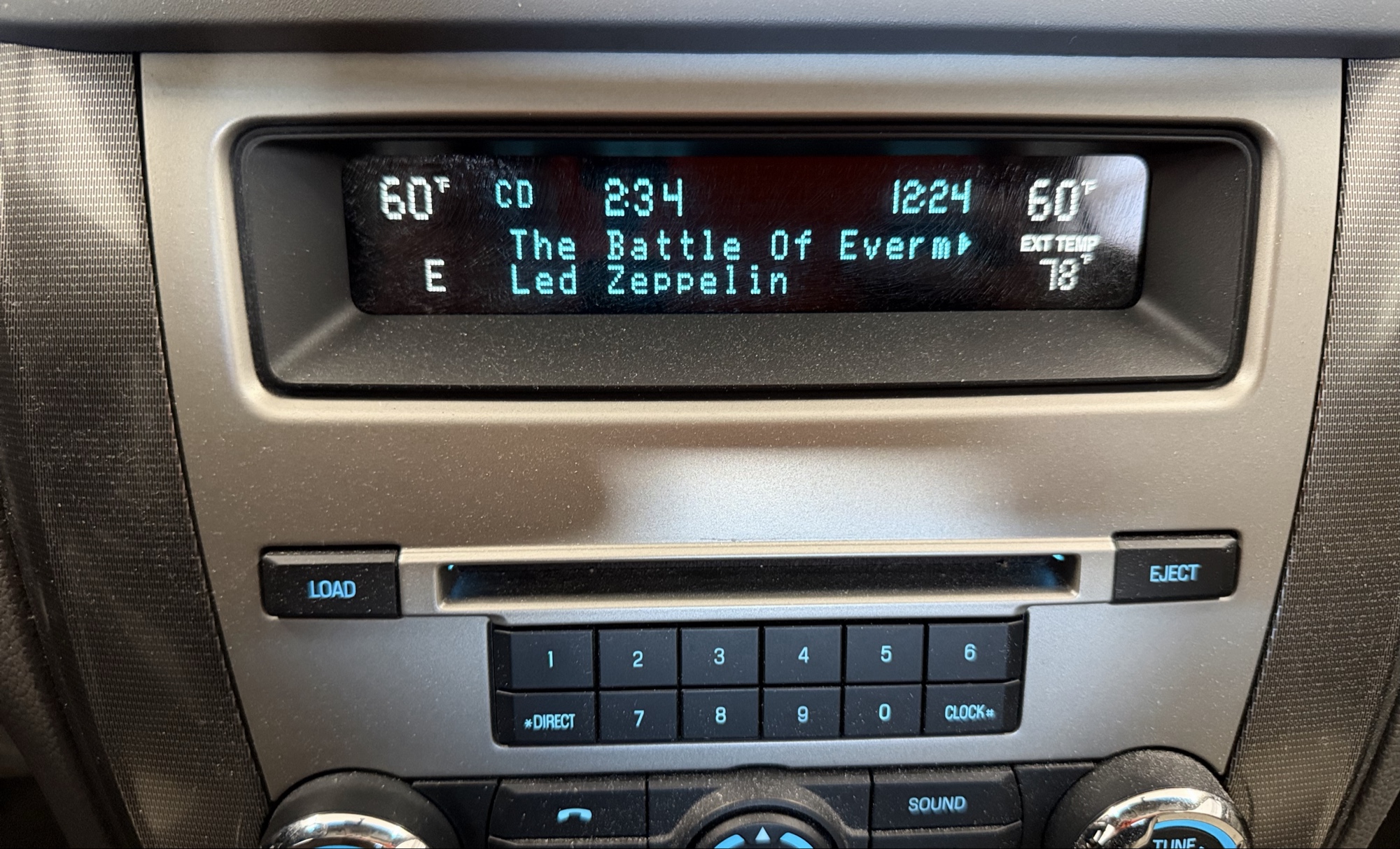 2012 ford fusion sel-awd with 208271 miles for sale near elk-river, minnesota 106354_39_radio_closeup.jpg
