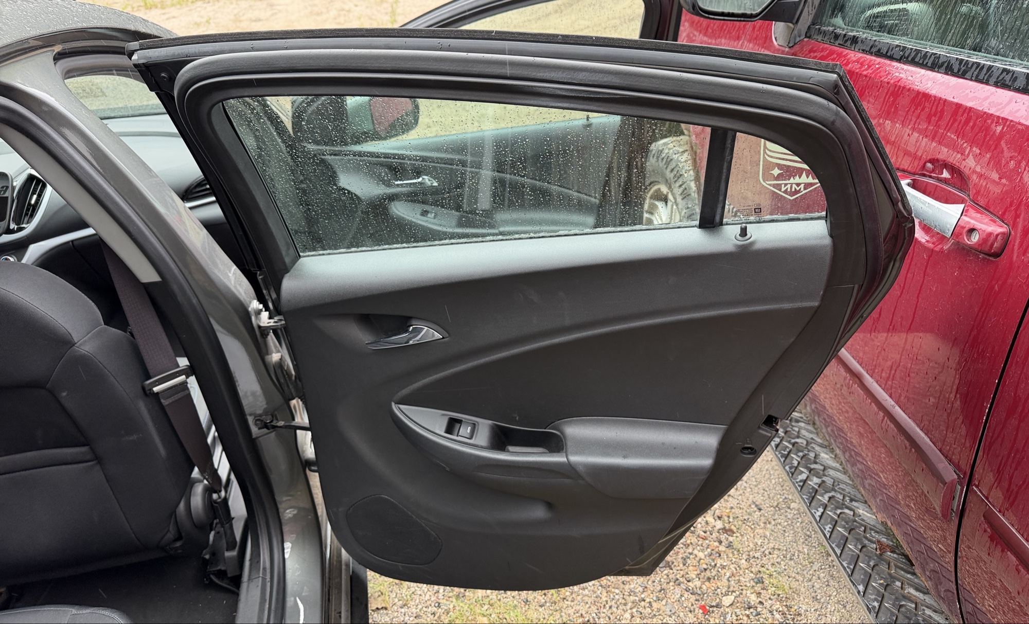 2017 chevrolet volt hybrid with 144228 miles for sale near elk-river, minnesota 106355_30_pass_rear_door_panel.jpg