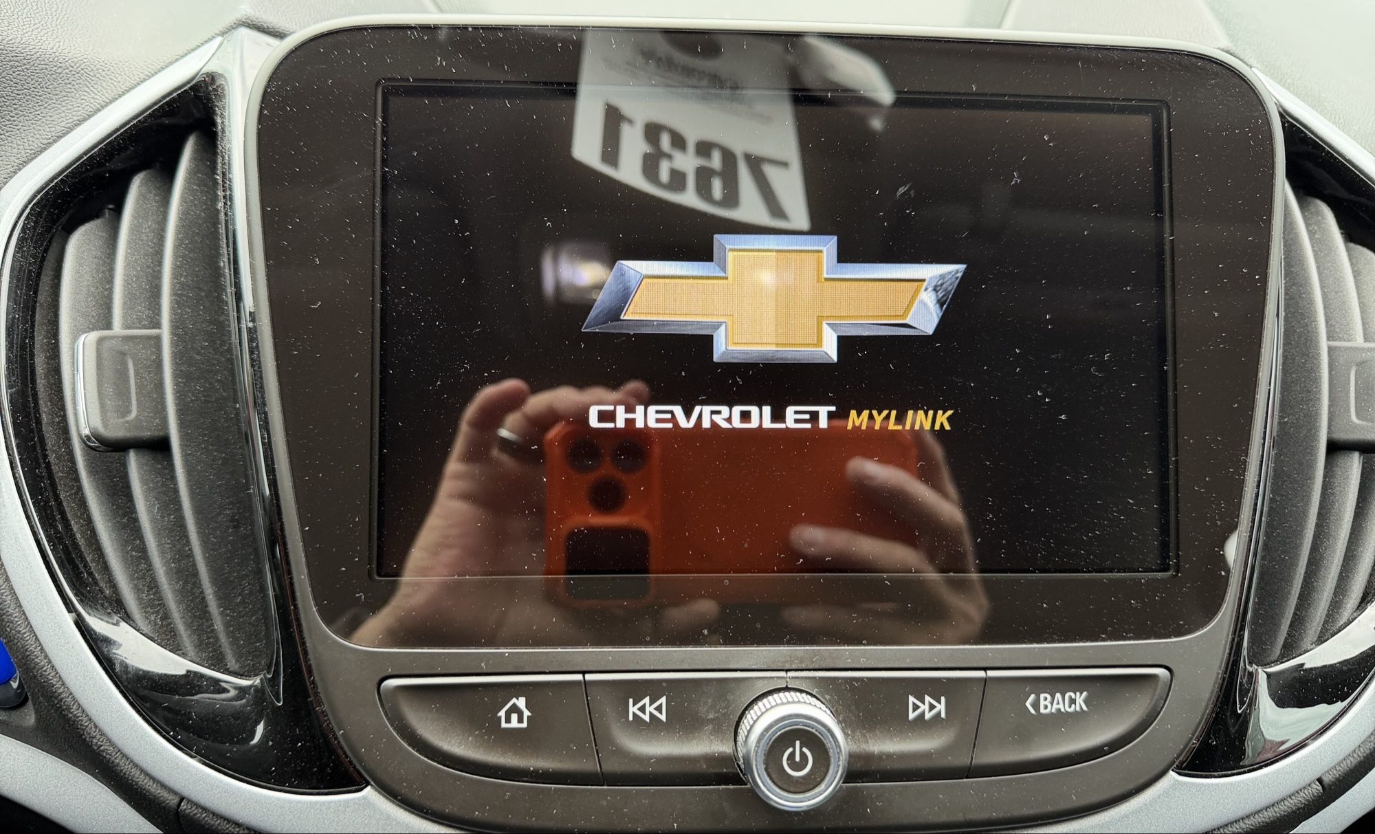 2017 chevrolet volt hybrid with 144228 miles for sale near elk-river, minnesota 106355_39_radio_closeup.jpg