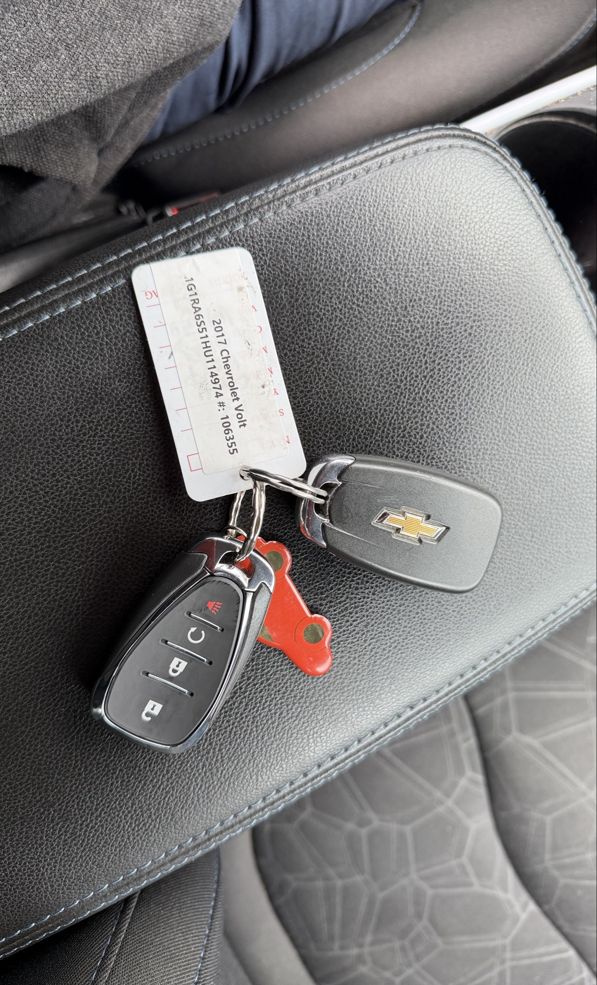 2017 chevrolet volt hybrid with 144228 miles for sale near elk-river, minnesota 106355_51_keys.jpg