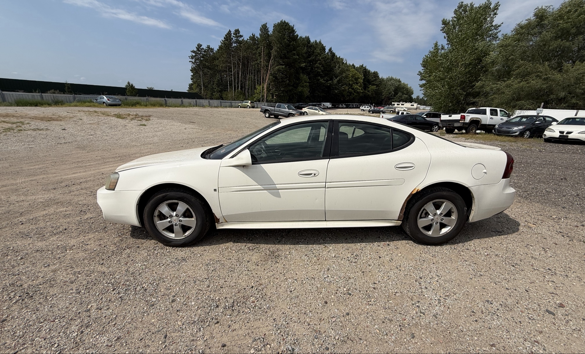 2008 pontiac grand-prix sedan with 118916 miles for sale near elk-river, minnesota 106356_02_driver_side.jpg