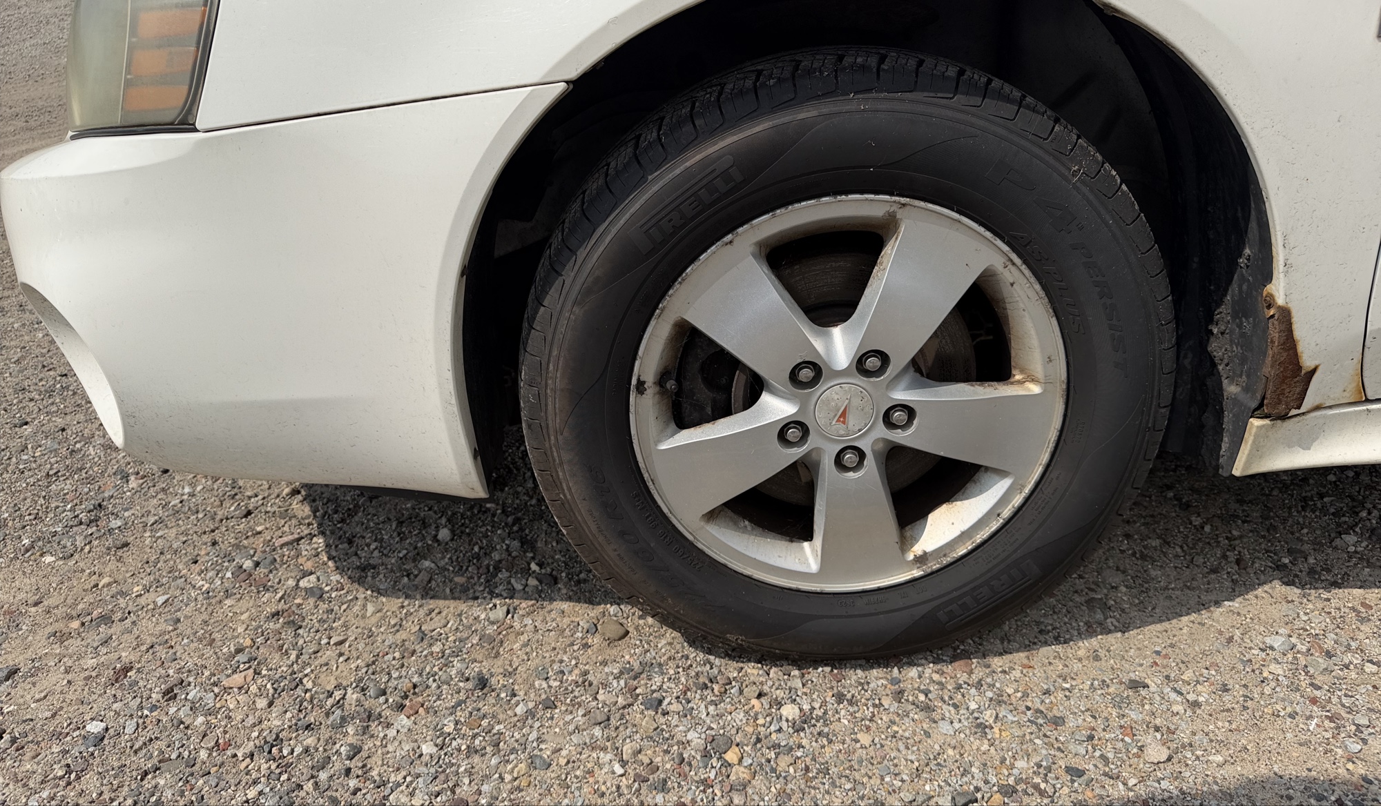 2008 pontiac grand-prix sedan with 118916 miles for sale near elk-river, minnesota 106356_12_drv_front_wheel.jpg
