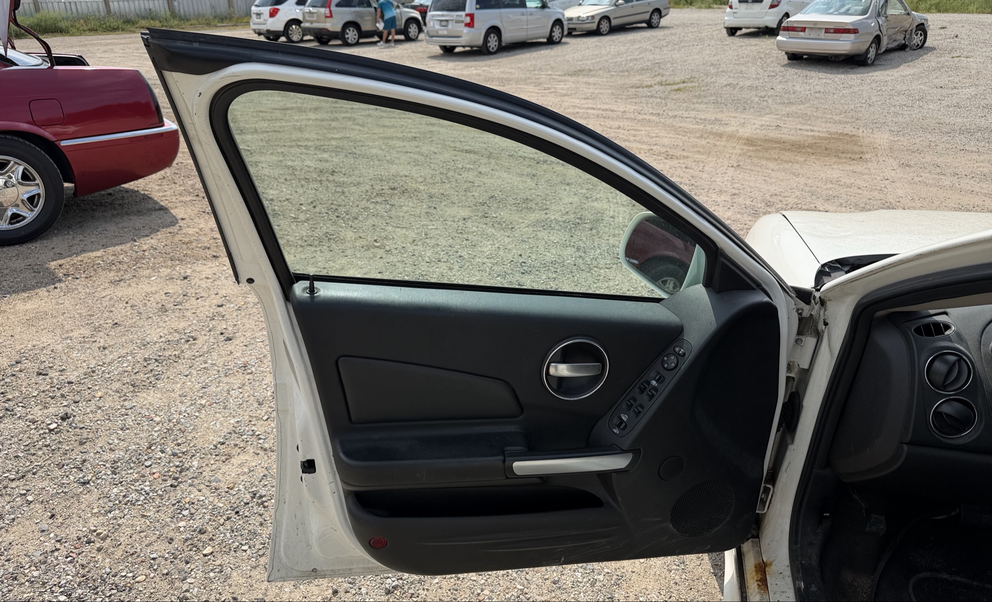 2008 pontiac grand-prix sedan with 118916 miles for sale near elk-river, minnesota 106356_23_driver_door_panel.jpg