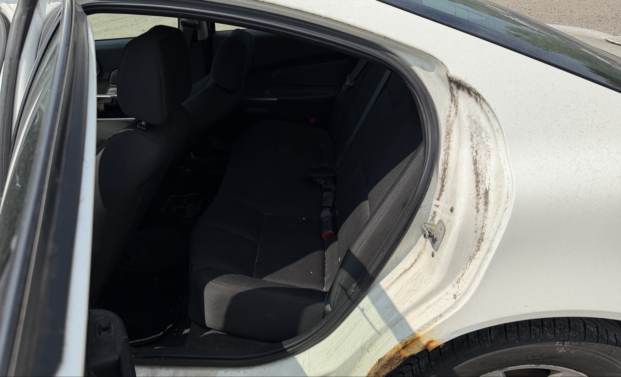 2008 pontiac grand-prix sedan with 118916 miles for sale near elk-river, minnesota 106356_24_drv_rear_seat.jpg