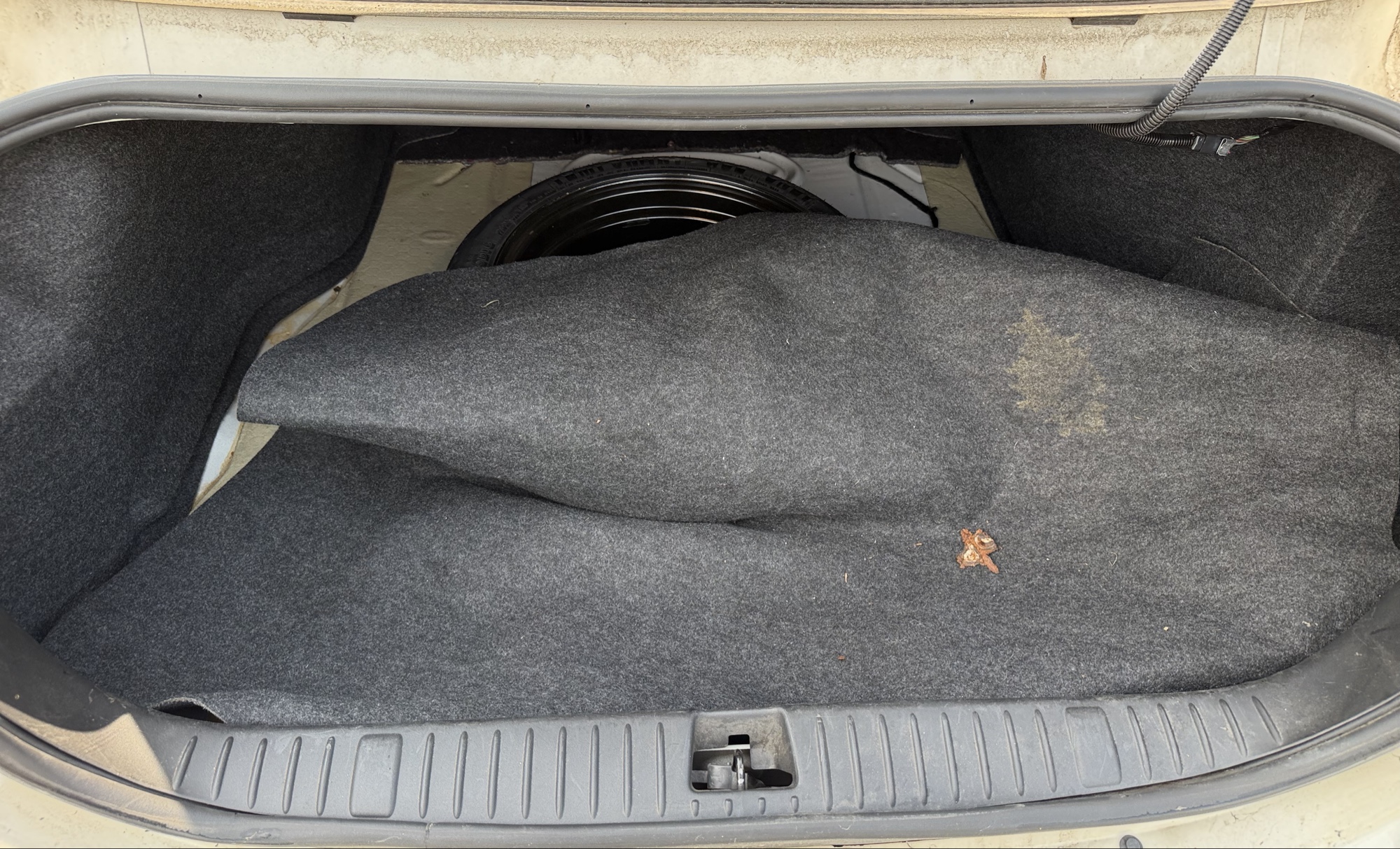 2008 pontiac grand-prix sedan with 118916 miles for sale near elk-river, minnesota 106356_26_trunk.jpg